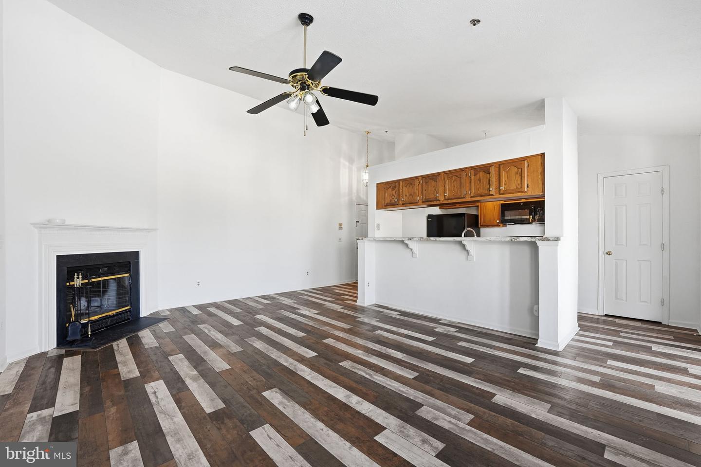 12286 ASHMONT CT #303, WOODBRIDGE, Virginia 22192, 2 Bedrooms Bedrooms, ,2 BathroomsBathrooms,Residential,For sale,12286 ASHMONT CT #303,VAPW2111268 MLS # VAPW2111268