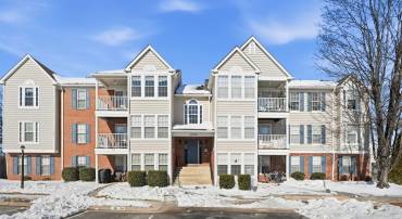 12286 ASHMONT CT #303, WOODBRIDGE, Virginia 22192, 2 Bedrooms Bedrooms, ,2 BathroomsBathrooms,Residential,For sale,12286 ASHMONT CT #303,VAPW2111268 MLS # VAPW2111268