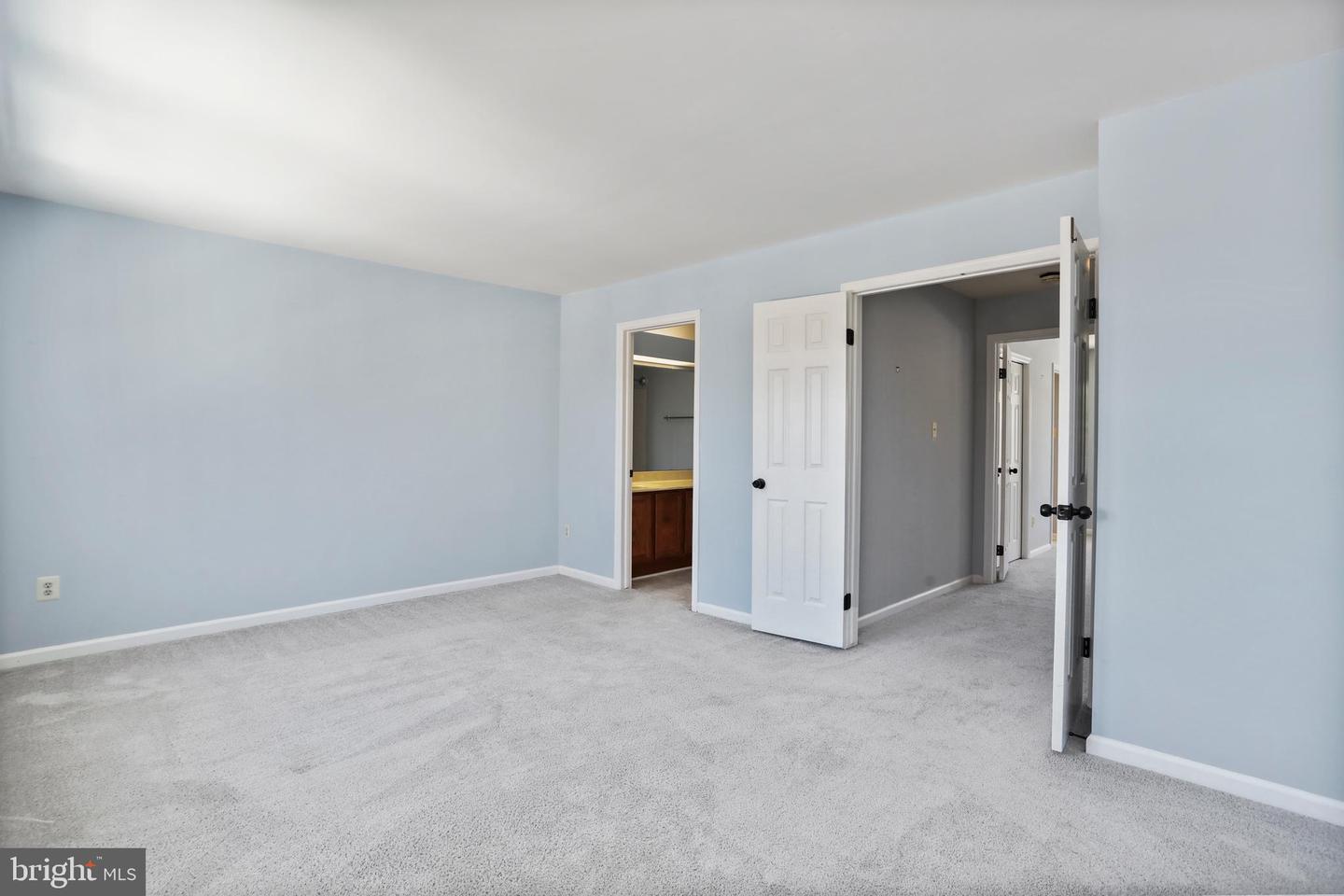 21799 LEATHERLEAF CIR, STERLING, Virginia 20164, 2 Bedrooms Bedrooms, ,2 BathroomsBathrooms,Residential,For sale,21799 LEATHERLEAF CIR,VALO2114678 MLS # VALO2114678