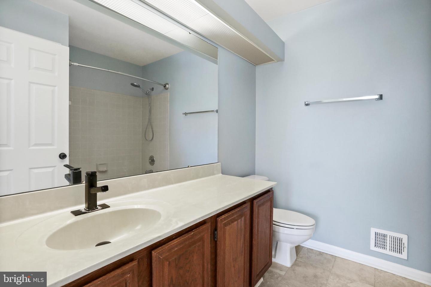 21799 LEATHERLEAF CIR, STERLING, Virginia 20164, 2 Bedrooms Bedrooms, ,2 BathroomsBathrooms,Residential,For sale,21799 LEATHERLEAF CIR,VALO2114678 MLS # VALO2114678