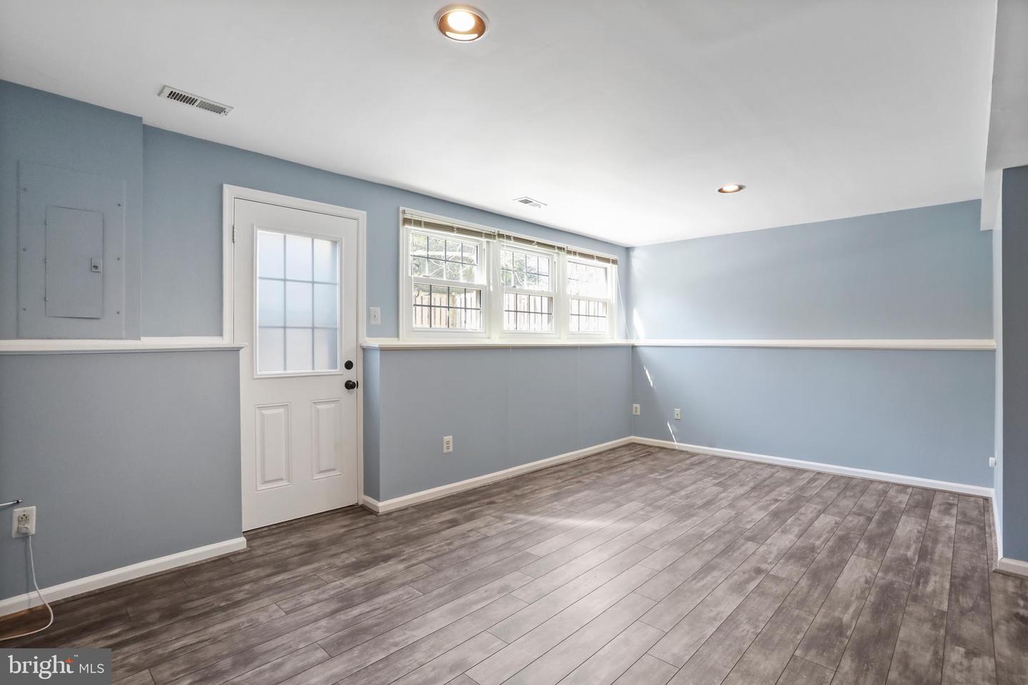 21799 LEATHERLEAF CIR, STERLING, Virginia 20164, 2 Bedrooms Bedrooms, ,2 BathroomsBathrooms,Residential,For sale,21799 LEATHERLEAF CIR,VALO2114678 MLS # VALO2114678