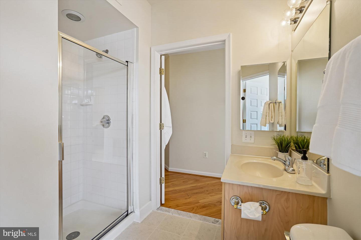 1851 STRATFORD PARK PL #304, RESTON, Virginia 20190, 2 Bedrooms Bedrooms, ,2 BathroomsBathrooms,Residential,For sale,1851 STRATFORD PARK PL #304,VAFX2287646 MLS # VAFX2287646