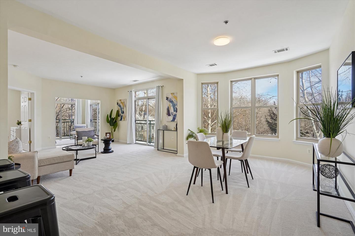 1851 STRATFORD PARK PL #304, RESTON, Virginia 20190, 2 Bedrooms Bedrooms, ,2 BathroomsBathrooms,Residential,For sale,1851 STRATFORD PARK PL #304,VAFX2287646 MLS # VAFX2287646