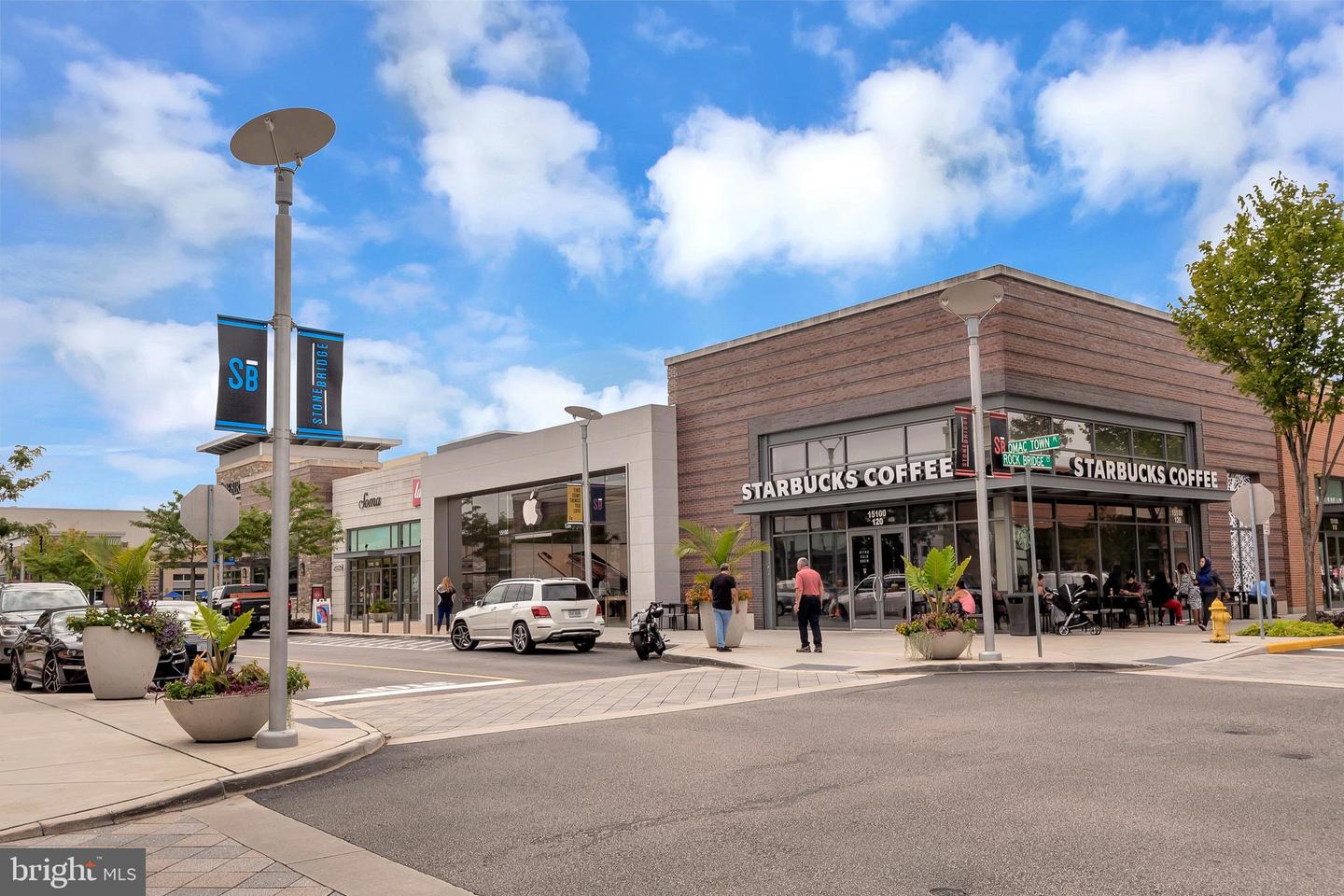 14782 CANDLEWOOD CT, WOODBRIDGE, Virginia 22191, 4 Bedrooms Bedrooms, 13 Rooms Rooms,3 BathroomsBathrooms,Residential,For sale,14782 CANDLEWOOD CT,VAPW2111320 MLS # VAPW2111320