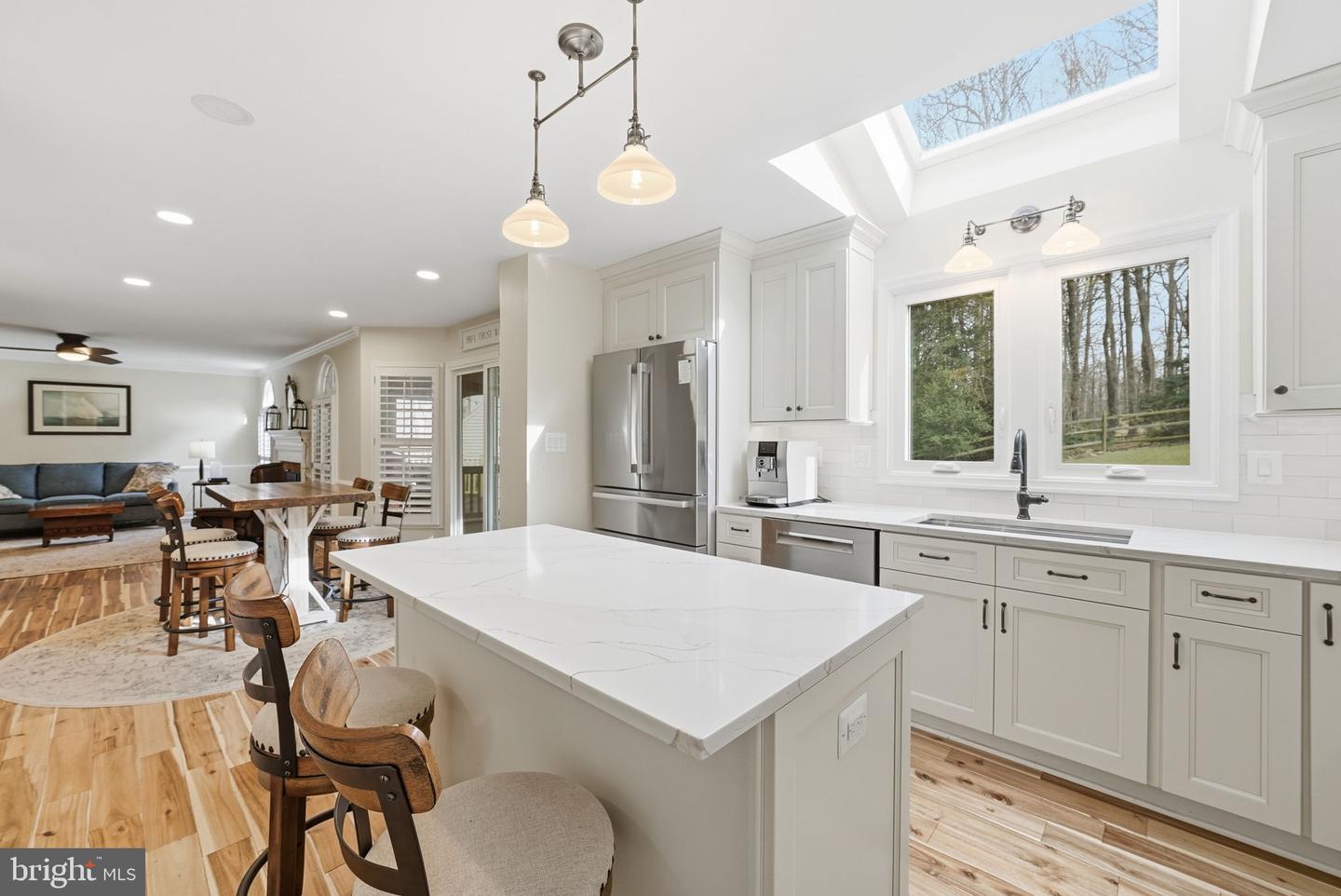 6321 BARSKY CT, FAIRFAX STATION, Virginia 22039, 4 Bedrooms Bedrooms, ,3 BathroomsBathrooms,Residential,For sale,6321 BARSKY CT,VAFX2287696 MLS # VAFX2287696