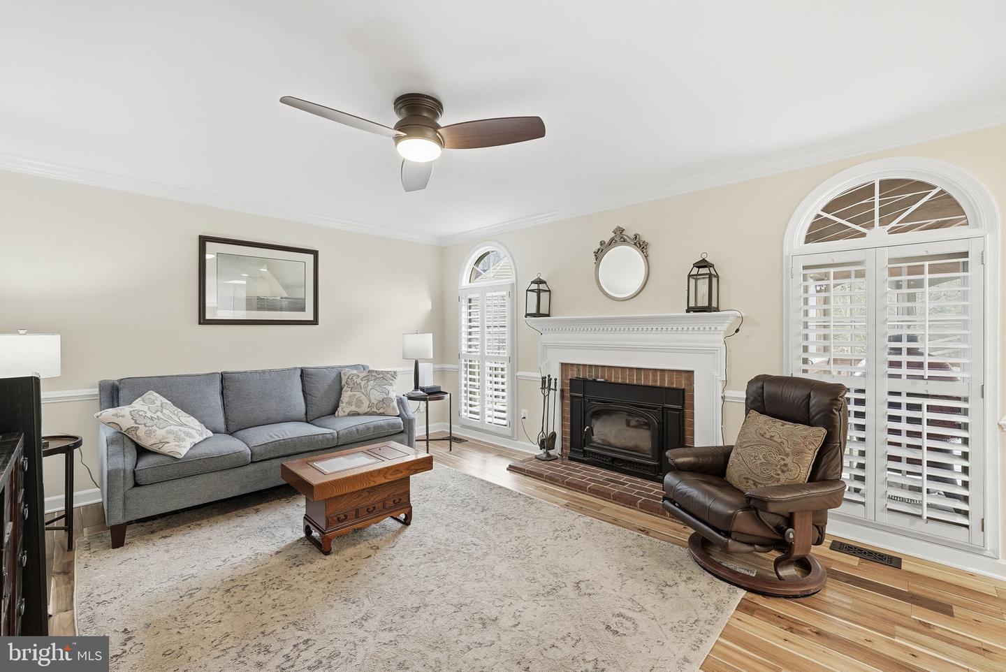 6321 BARSKY CT, FAIRFAX STATION, Virginia 22039, 4 Bedrooms Bedrooms, ,3 BathroomsBathrooms,Residential,For sale,6321 BARSKY CT,VAFX2287696 MLS # VAFX2287696