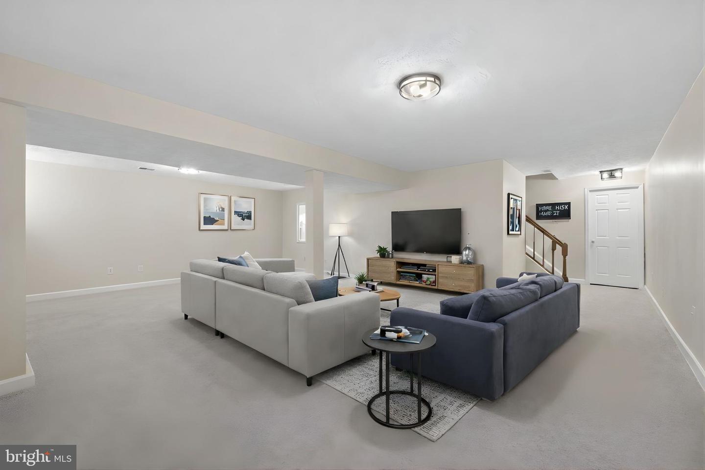 6321 BARSKY CT, FAIRFAX STATION, Virginia 22039, 4 Bedrooms Bedrooms, ,3 BathroomsBathrooms,Residential,For sale,6321 BARSKY CT,VAFX2287696 MLS # VAFX2287696