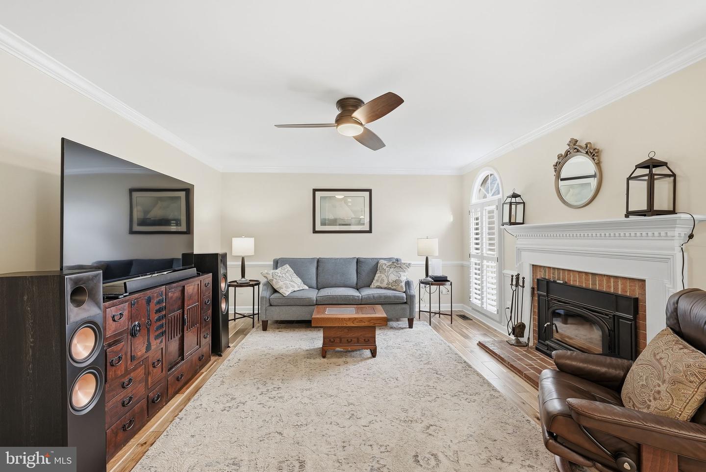 6321 BARSKY CT, FAIRFAX STATION, Virginia 22039, 4 Bedrooms Bedrooms, ,3 BathroomsBathrooms,Residential,For sale,6321 BARSKY CT,VAFX2287696 MLS # VAFX2287696