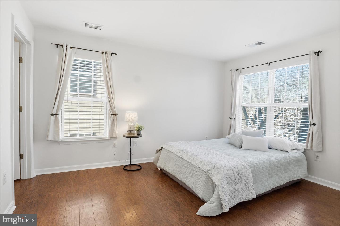 1067 GARDENVIEW LOOP #302, WOODBRIDGE, Virginia 22191, 2 Bedrooms Bedrooms, ,2 BathroomsBathrooms,Residential,For sale,1067 GARDENVIEW LOOP #302,VAPW2111368 MLS # VAPW2111368