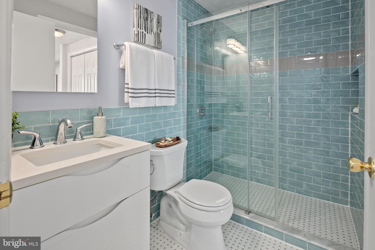 1638 10TH ST S, ARLINGTON, Virginia 22204, 3 Bedrooms Bedrooms, ,2 BathroomsBathrooms,Residential,For sale,1638 10TH ST S,VAAR2068216 MLS # VAAR2068216