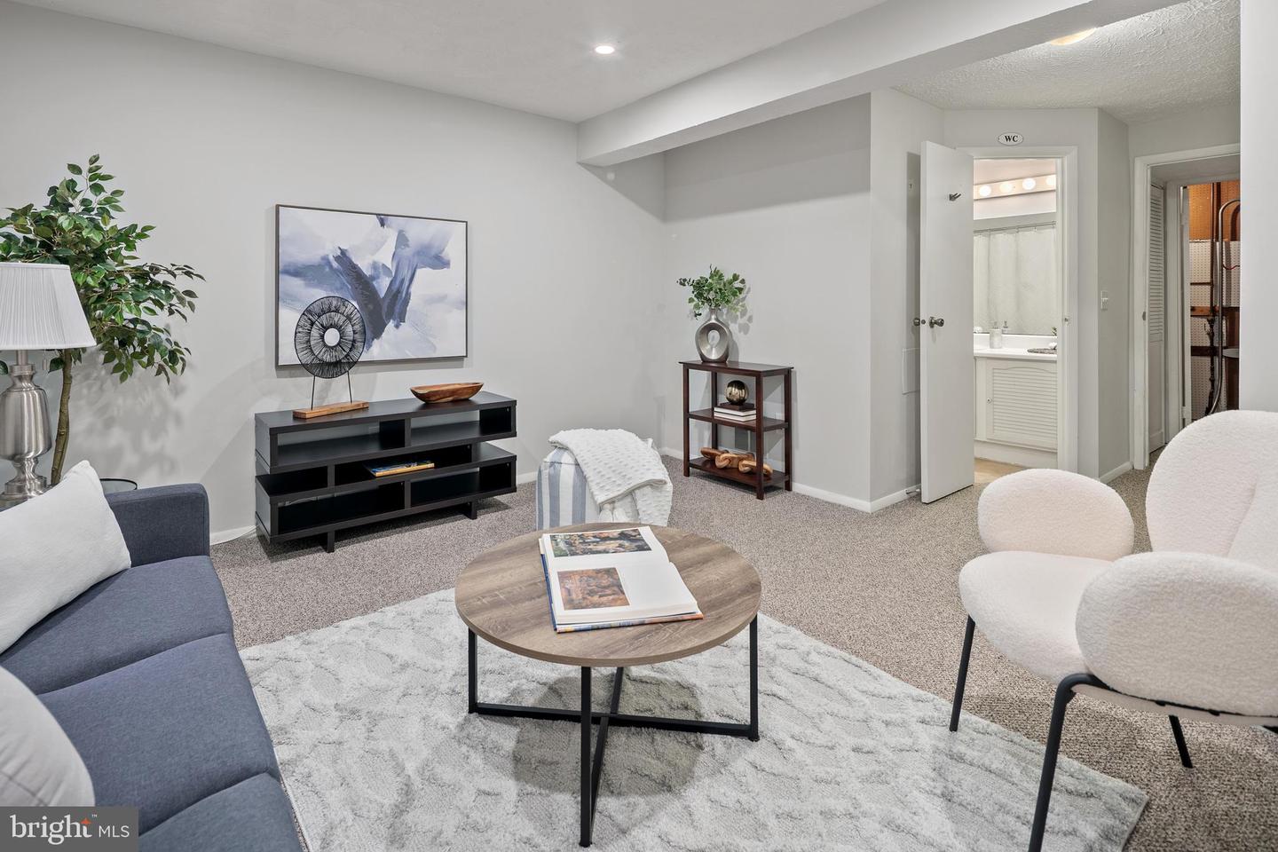 1638 10TH ST S, ARLINGTON, Virginia 22204, 3 Bedrooms Bedrooms, ,2 BathroomsBathrooms,Residential,For sale,1638 10TH ST S,VAAR2068216 MLS # VAAR2068216