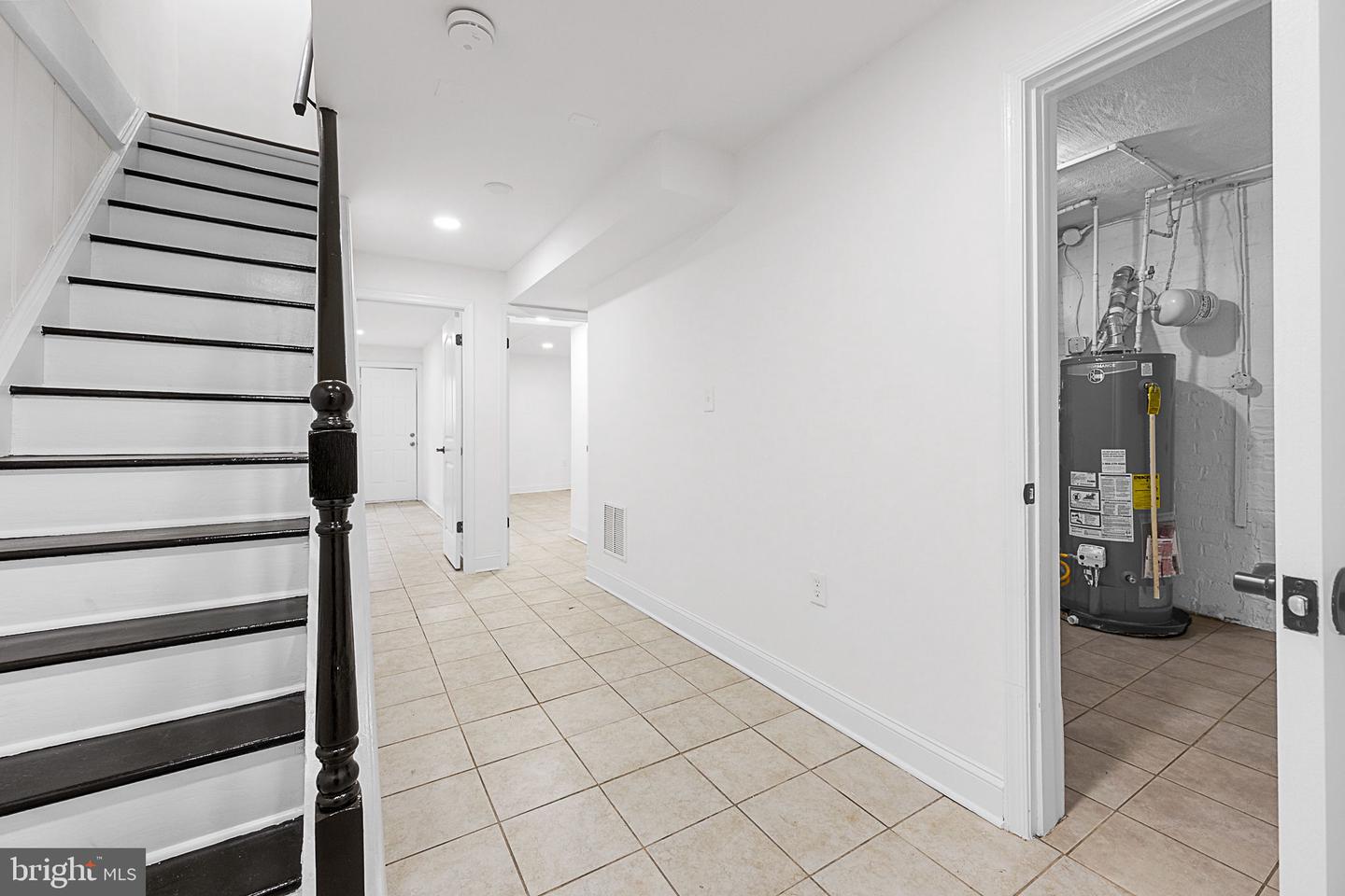 525 OAKWOOD ST SE, WASHINGTON, District Of Columbia 20032, 5 Bedrooms Bedrooms, ,3 BathroomsBathrooms,Residential,For sale,525 OAKWOOD ST SE,DCDC2243644 MLS # DCDC2243644