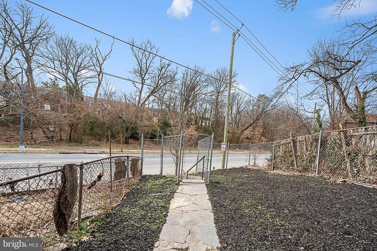 525 OAKWOOD ST SE, WASHINGTON, District Of Columbia 20032, 5 Bedrooms Bedrooms, ,3 BathroomsBathrooms,Residential,For sale,525 OAKWOOD ST SE,DCDC2243644 MLS # DCDC2243644