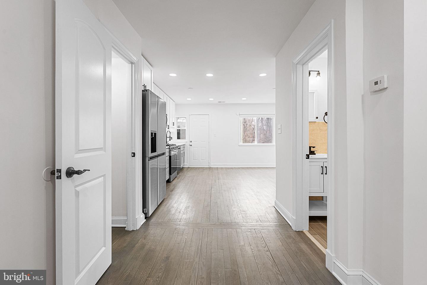 525 OAKWOOD ST SE, WASHINGTON, District Of Columbia 20032, 5 Bedrooms Bedrooms, ,3 BathroomsBathrooms,Residential,For sale,525 OAKWOOD ST SE,DCDC2243644 MLS # DCDC2243644