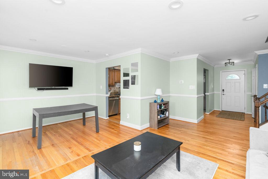 14516 AWBREY PATENT DR, CENTREVILLE, Virginia 20120, 3 Bedrooms Bedrooms, ,2 BathroomsBathrooms,Residential,For sale,14516 AWBREY PATENT DR,VAFX2287948 MLS # VAFX2287948