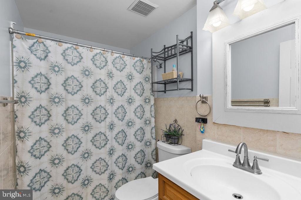 14516 AWBREY PATENT DR, CENTREVILLE, Virginia 20120, 3 Bedrooms Bedrooms, ,2 BathroomsBathrooms,Residential,For sale,14516 AWBREY PATENT DR,VAFX2287948 MLS # VAFX2287948