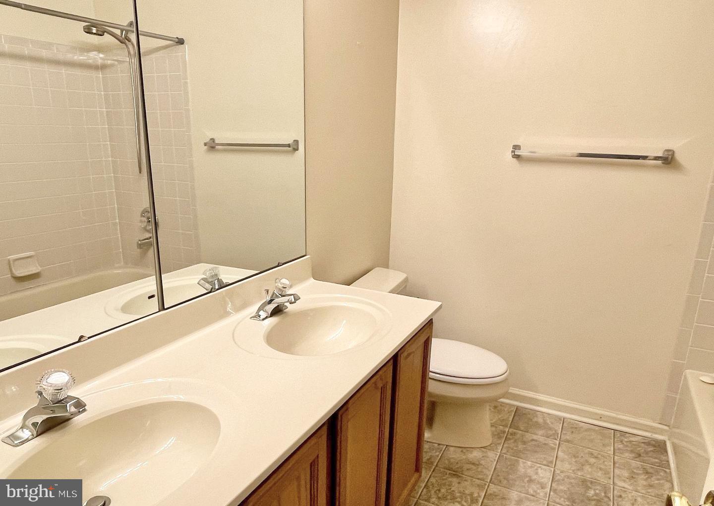 1 GREYSTONE PL, STAFFORD, Virginia 22554, 4 Bedrooms Bedrooms, ,2 BathroomsBathrooms,Residential,For sale,1 GREYSTONE PL,VAST2045582 MLS # VAST2045582