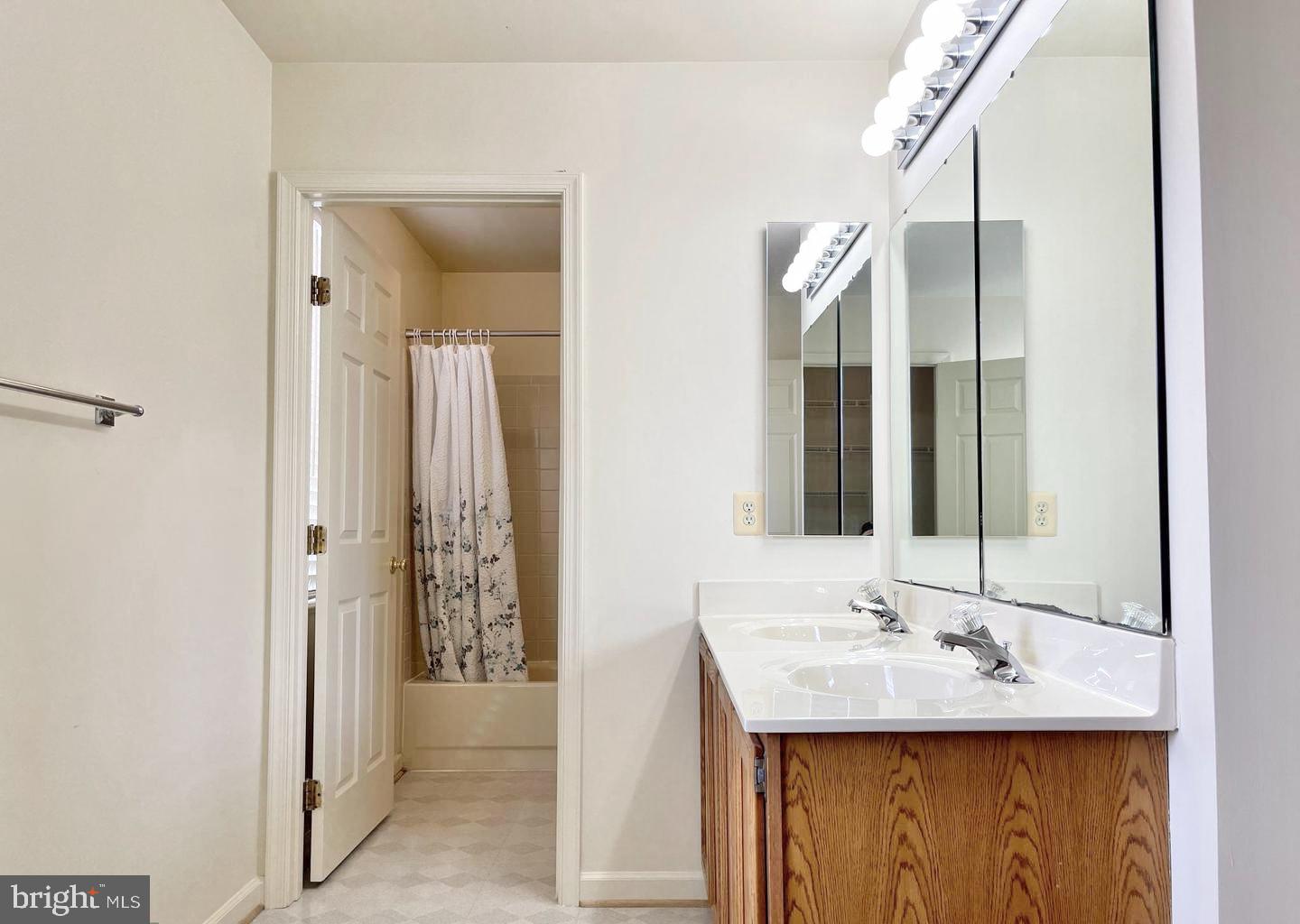 1 GREYSTONE PL, STAFFORD, Virginia 22554, 4 Bedrooms Bedrooms, ,2 BathroomsBathrooms,Residential,For sale,1 GREYSTONE PL,VAST2045582 MLS # VAST2045582