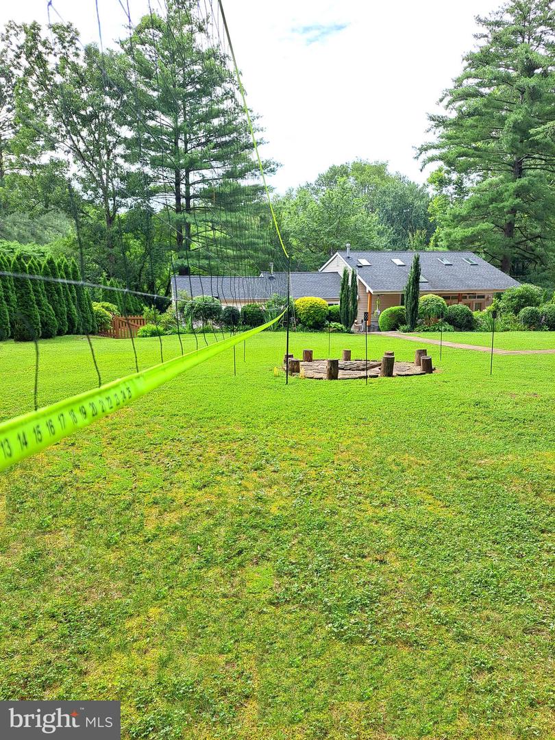 10929 HOWLAND DR, RESTON, Virginia 20191, 3 Bedrooms Bedrooms, ,3 BathroomsBathrooms,Residential,For sale,10929 HOWLAND DR,VAFX2288034 MLS # VAFX2288034 10929 HOWLAND DR, RESTON, Virginia 20191, 3 Bedrooms Bedrooms, ,3 BathroomsBathrooms,Residential,For sale,10929 HOWLAND DR,VAFX2288034 MLS # VAFX2288034