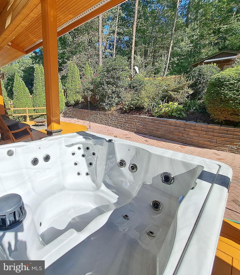 10929 HOWLAND DR, RESTON, Virginia 20191, 3 Bedrooms Bedrooms, ,3 BathroomsBathrooms,Residential,For sale,10929 HOWLAND DR,VAFX2288034 MLS # VAFX2288034 10929 HOWLAND DR, RESTON, Virginia 20191, 3 Bedrooms Bedrooms, ,3 BathroomsBathrooms,Residential,For sale,10929 HOWLAND DR,VAFX2288034 MLS # VAFX2288034