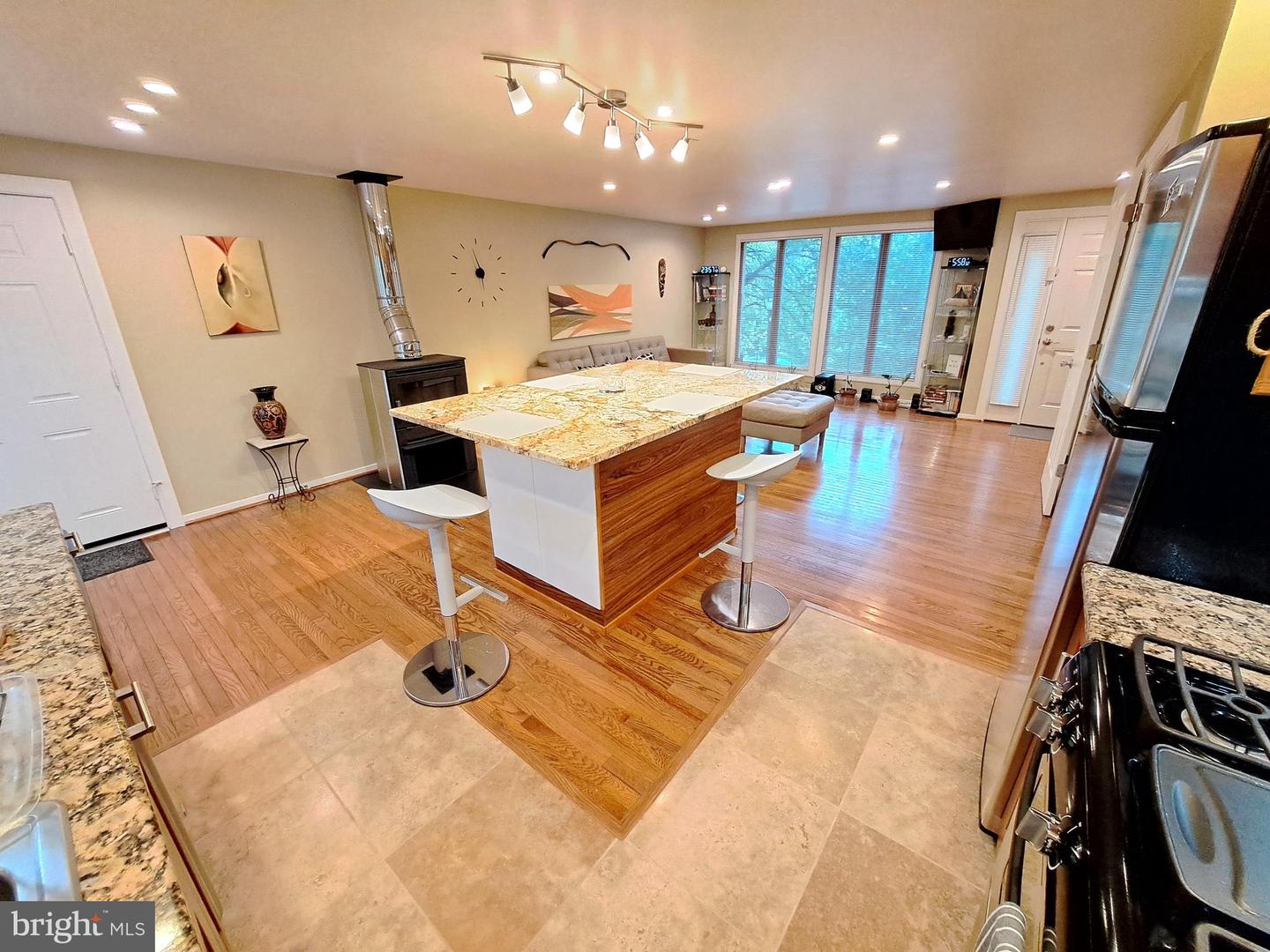 10929 HOWLAND DR, RESTON, Virginia 20191, 3 Bedrooms Bedrooms, ,3 BathroomsBathrooms,Residential,For sale,10929 HOWLAND DR,VAFX2288034 MLS # VAFX2288034 10929 HOWLAND DR, RESTON, Virginia 20191, 3 Bedrooms Bedrooms, ,3 BathroomsBathrooms,Residential,For sale,10929 HOWLAND DR,VAFX2288034 MLS # VAFX2288034