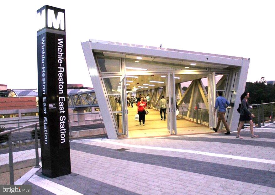 10929 HOWLAND DR, RESTON, Virginia 20191, 3 Bedrooms Bedrooms, ,3 BathroomsBathrooms,Residential,For sale,10929 HOWLAND DR,VAFX2288034 MLS # VAFX2288034 10929 HOWLAND DR, RESTON, Virginia 20191, 3 Bedrooms Bedrooms, ,3 BathroomsBathrooms,Residential,For sale,10929 HOWLAND DR,VAFX2288034 MLS # VAFX2288034