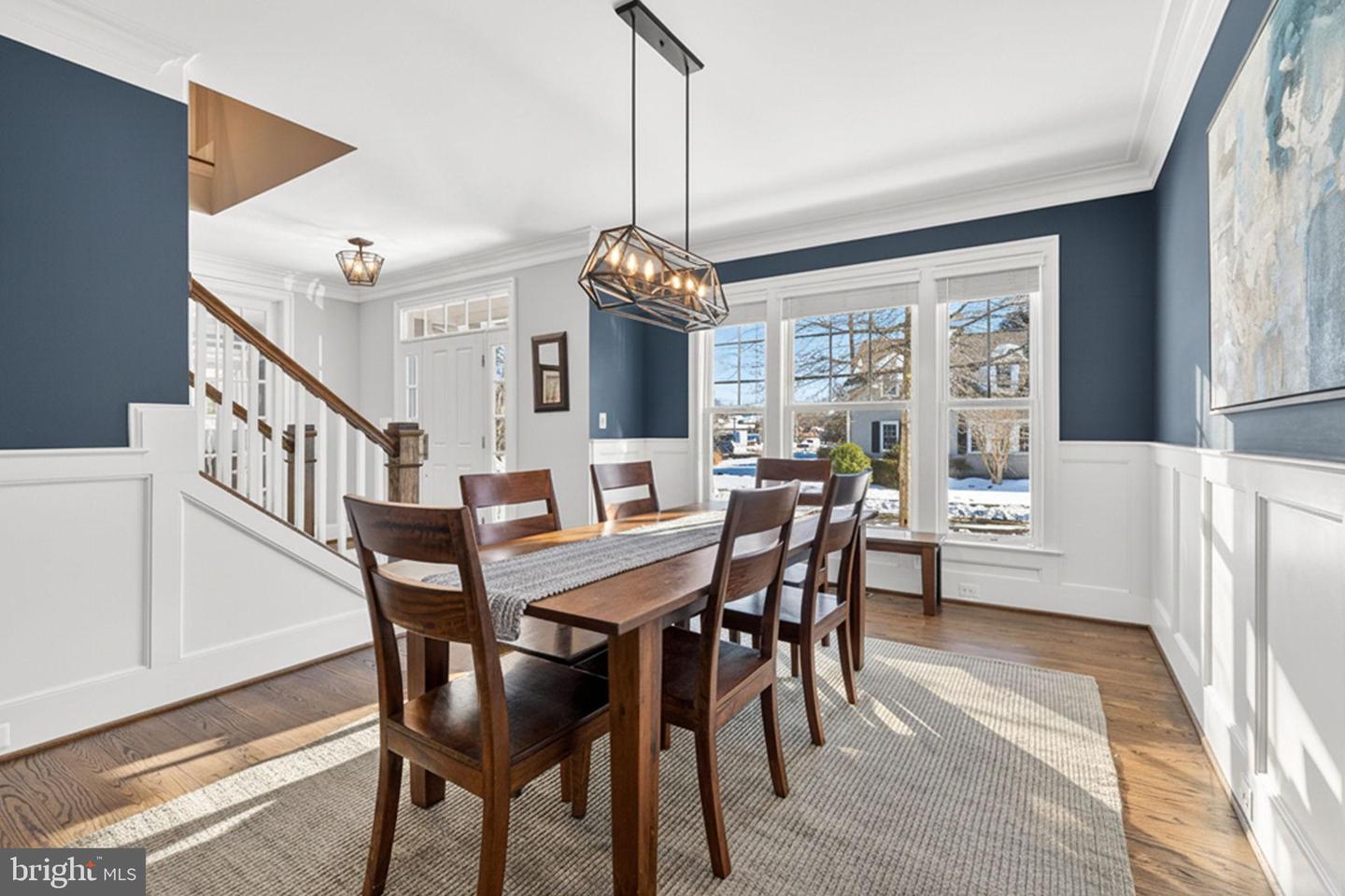 600 S MONROE ST, ARLINGTON, Virginia 22204, 5 Bedrooms Bedrooms, 18 Rooms Rooms,4 BathroomsBathrooms,Residential,For sale,600 S MONROE ST,VAAR2068278 MLS # VAAR2068278