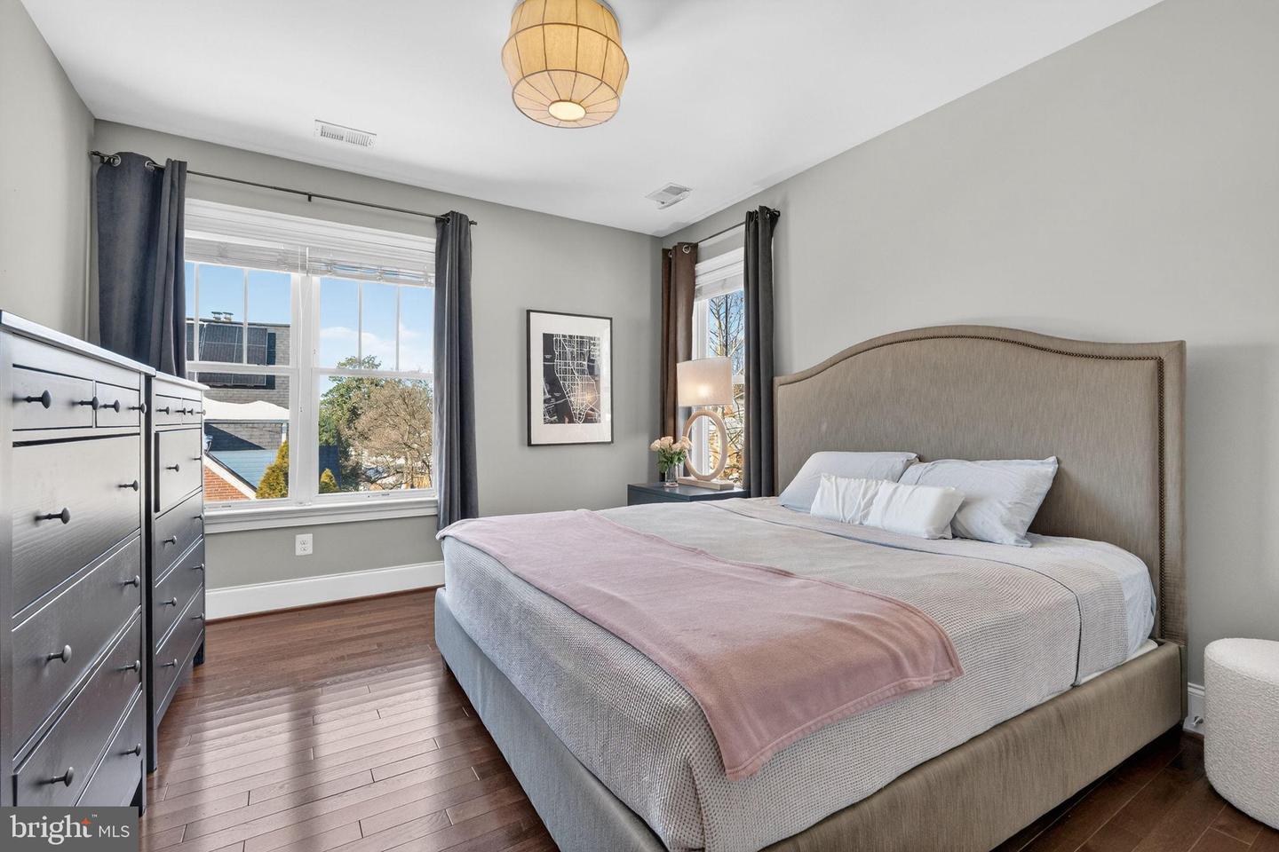 600 S MONROE ST, ARLINGTON, Virginia 22204, 5 Bedrooms Bedrooms, 18 Rooms Rooms,4 BathroomsBathrooms,Residential,For sale,600 S MONROE ST,VAAR2068278 MLS # VAAR2068278