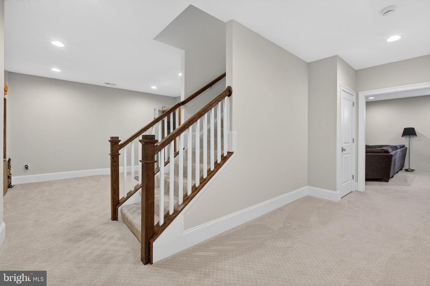 600 S MONROE ST, ARLINGTON, Virginia 22204, 5 Bedrooms Bedrooms, 18 Rooms Rooms,4 BathroomsBathrooms,Residential,For sale,600 S MONROE ST,VAAR2068278 MLS # VAAR2068278