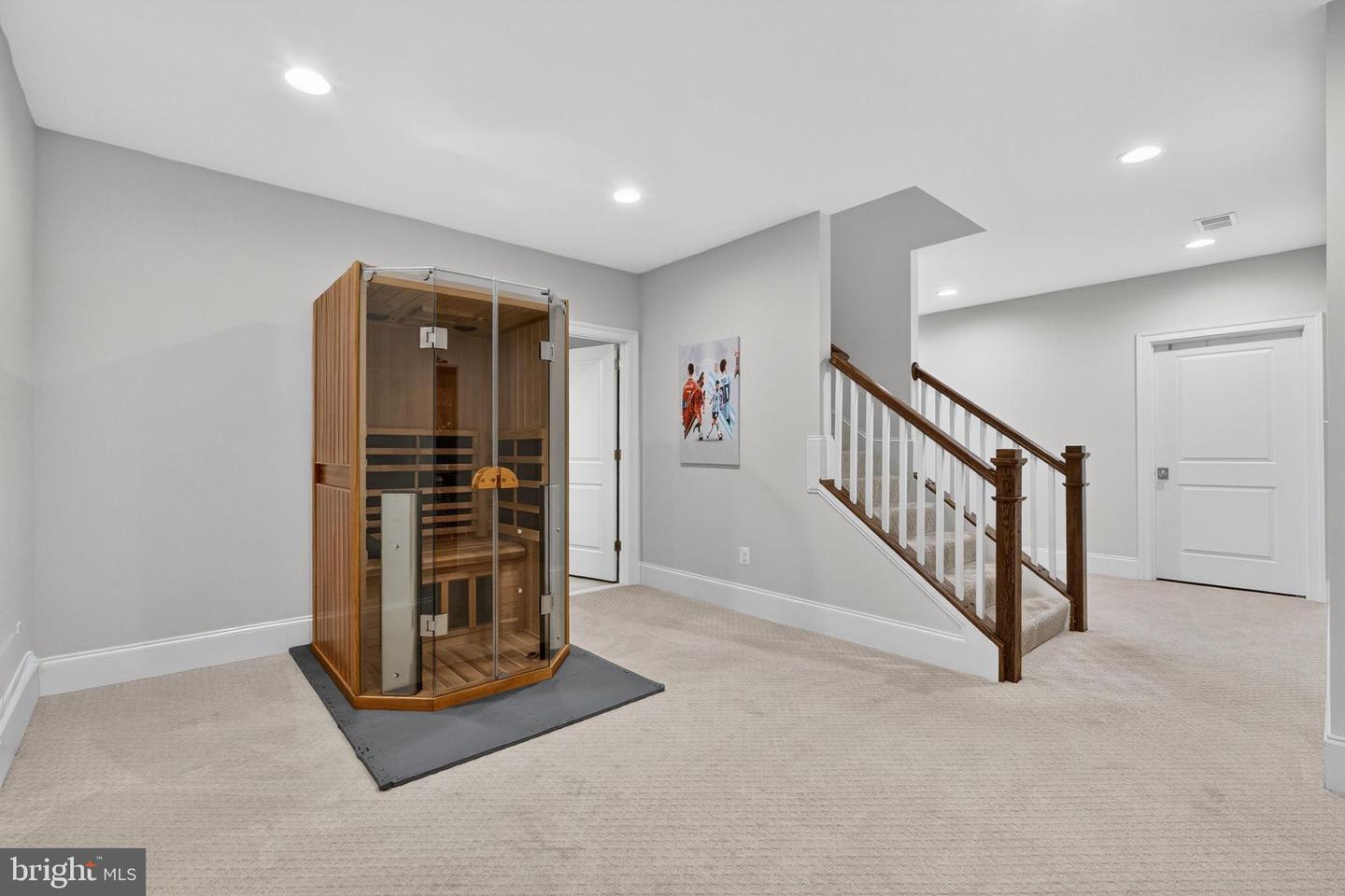 600 S MONROE ST, ARLINGTON, Virginia 22204, 5 Bedrooms Bedrooms, 18 Rooms Rooms,4 BathroomsBathrooms,Residential,For sale,600 S MONROE ST,VAAR2068278 MLS # VAAR2068278