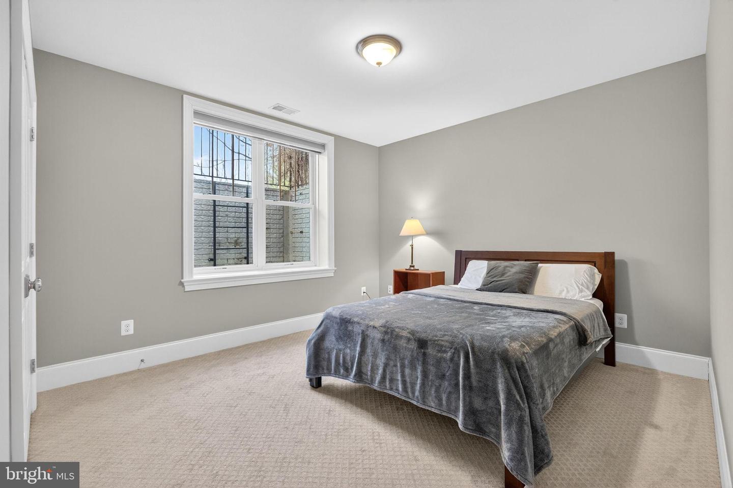 600 S MONROE ST, ARLINGTON, Virginia 22204, 5 Bedrooms Bedrooms, 18 Rooms Rooms,4 BathroomsBathrooms,Residential,For sale,600 S MONROE ST,VAAR2068278 MLS # VAAR2068278