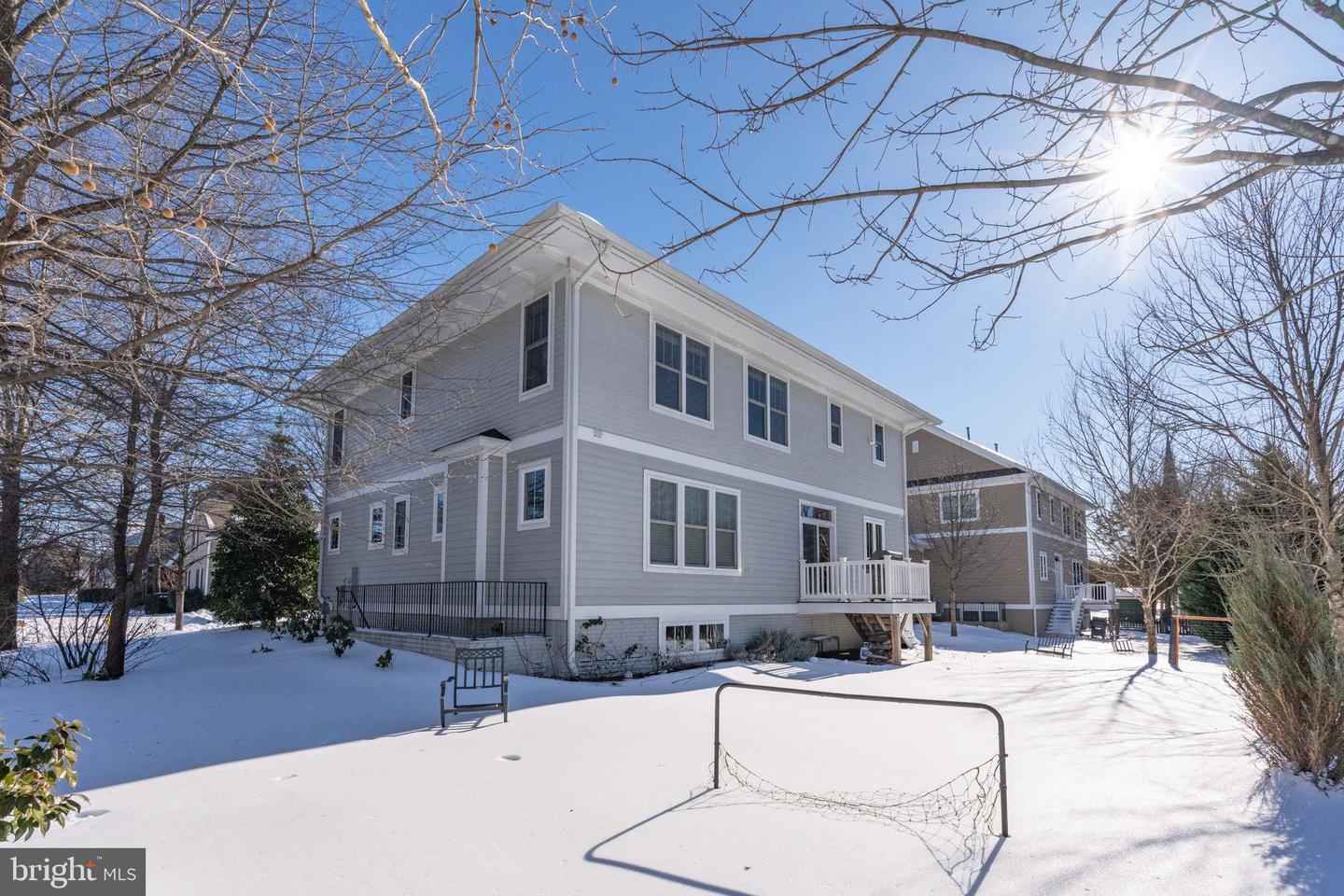 600 S MONROE ST, ARLINGTON, Virginia 22204, 5 Bedrooms Bedrooms, 18 Rooms Rooms,4 BathroomsBathrooms,Residential,For sale,600 S MONROE ST,VAAR2068278 MLS # VAAR2068278