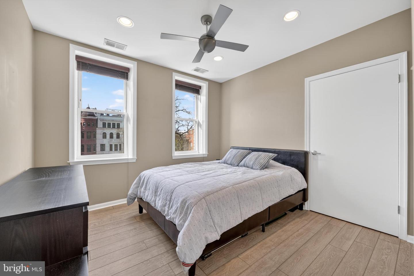 2001 16TH ST NW #307, WASHINGTON, District Of Columbia 20009, 1 Bedroom Bedrooms, ,1 BathroomBathrooms,Residential,For sale,2001 16TH ST NW #307,DCDC2243896 MLS # DCDC2243896