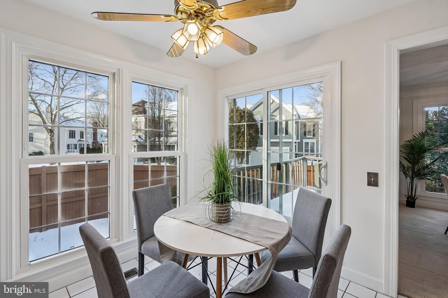 11928 PARKSIDE DR, FAIRFAX, Virginia 22033, 3 Bedrooms Bedrooms, ,3 BathroomsBathrooms,Residential,For sale,11928 PARKSIDE DR,VAFX2288216 MLS # VAFX2288216