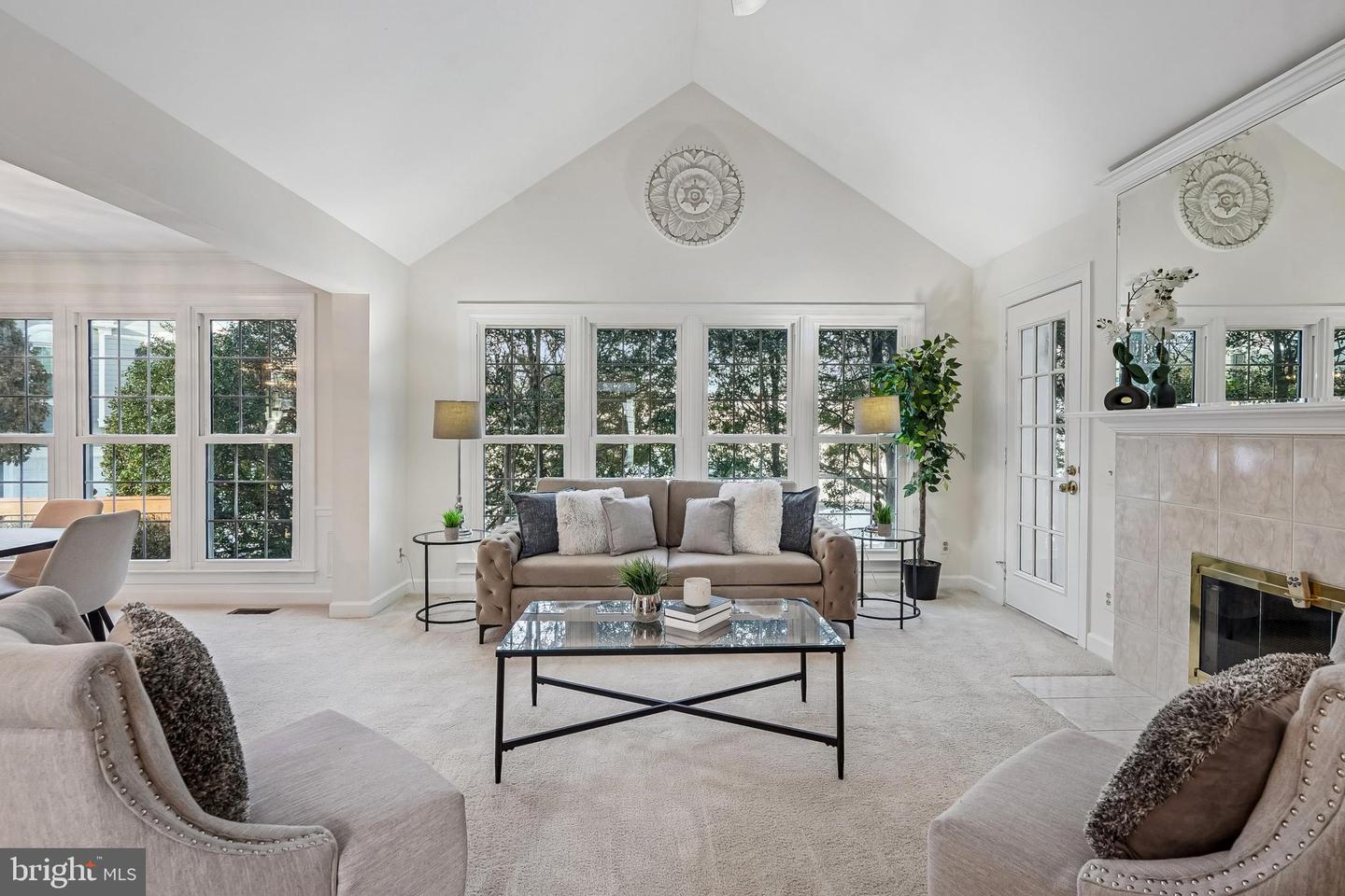 11928 PARKSIDE DR, FAIRFAX, Virginia 22033, 3 Bedrooms Bedrooms, ,3 BathroomsBathrooms,Residential,For sale,11928 PARKSIDE DR,VAFX2288216 MLS # VAFX2288216