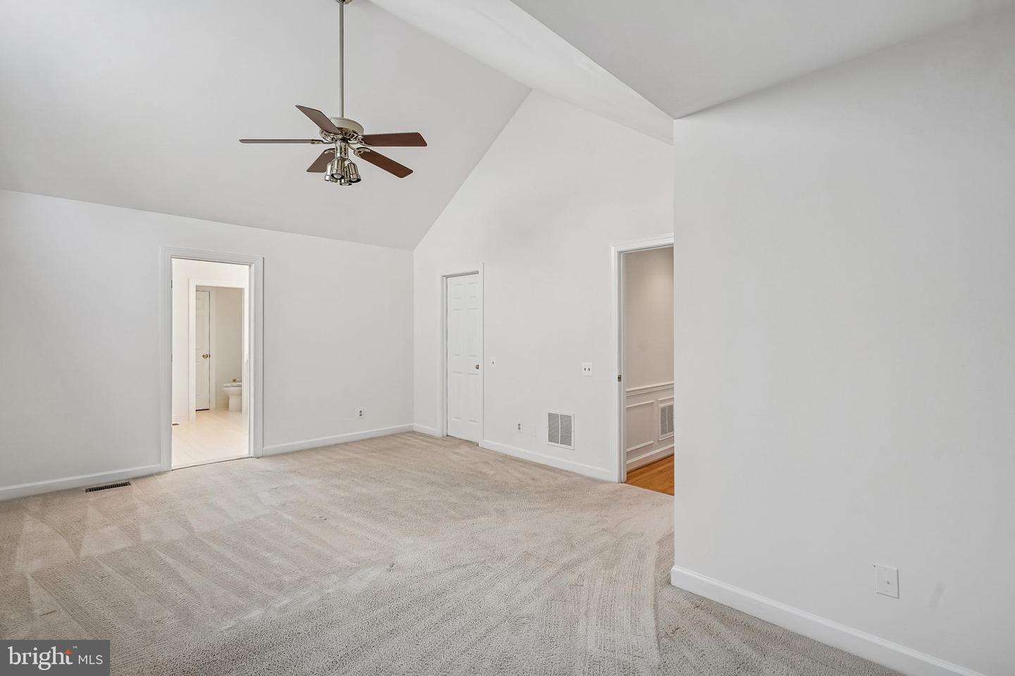 11928 PARKSIDE DR, FAIRFAX, Virginia 22033, 3 Bedrooms Bedrooms, ,3 BathroomsBathrooms,Residential,For sale,11928 PARKSIDE DR,VAFX2288216 MLS # VAFX2288216