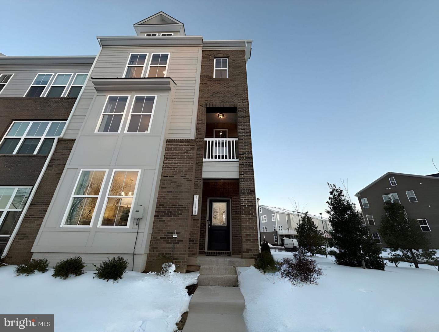 10150 QUEENS WAY, MANASSAS, Virginia 20110, 4 Bedrooms Bedrooms, ,3 BathroomsBathrooms,Residential,For sale,10150 QUEENS WAY,VAMN2010156 MLS # VAMN2010156