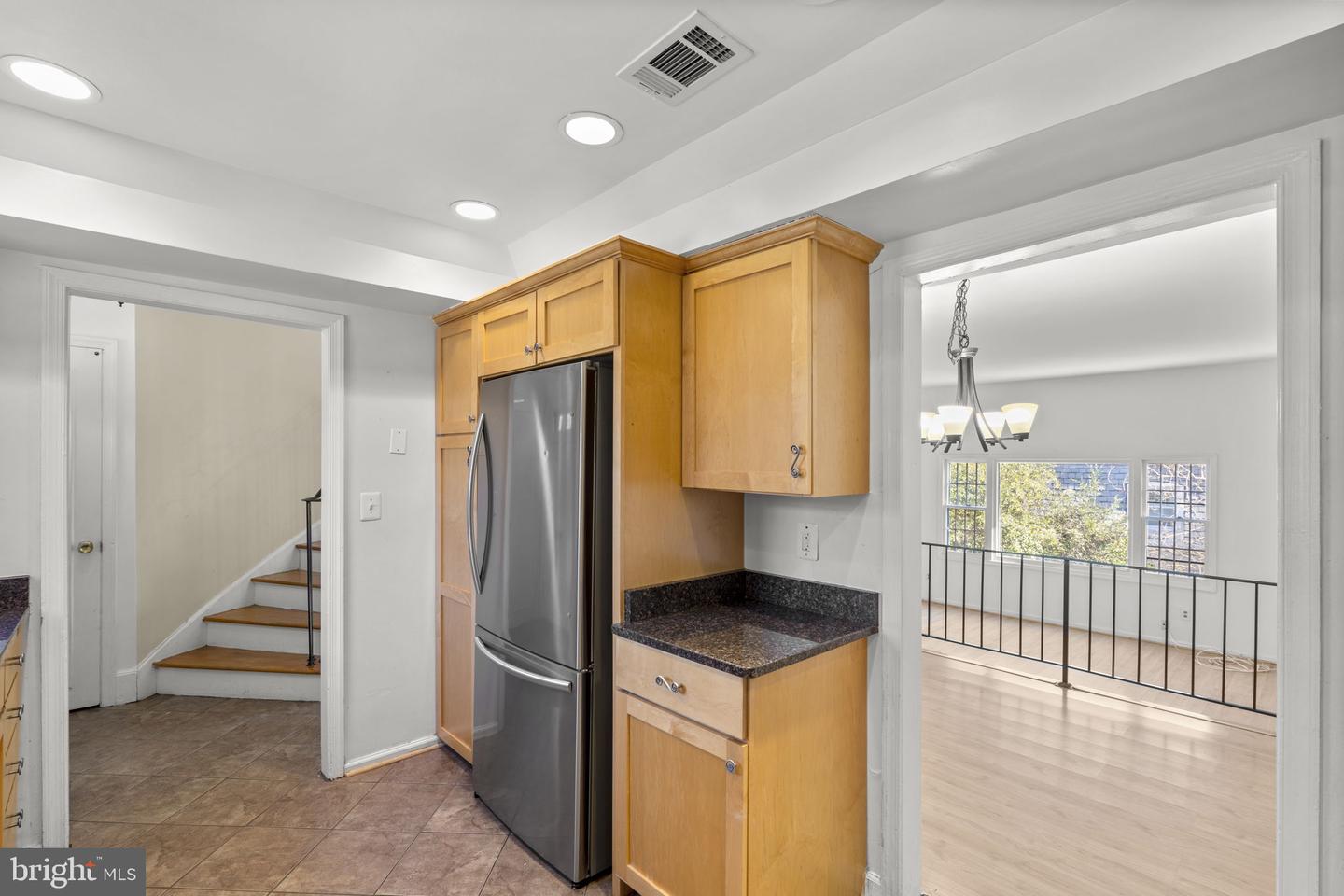 5927 BAYSHIRE RD, SPRINGFIELD, Virginia 22152, 3 Bedrooms Bedrooms, ,2 BathroomsBathrooms,Residential,For sale,5927 BAYSHIRE RD,VAFX2288282 MLS # VAFX2288282