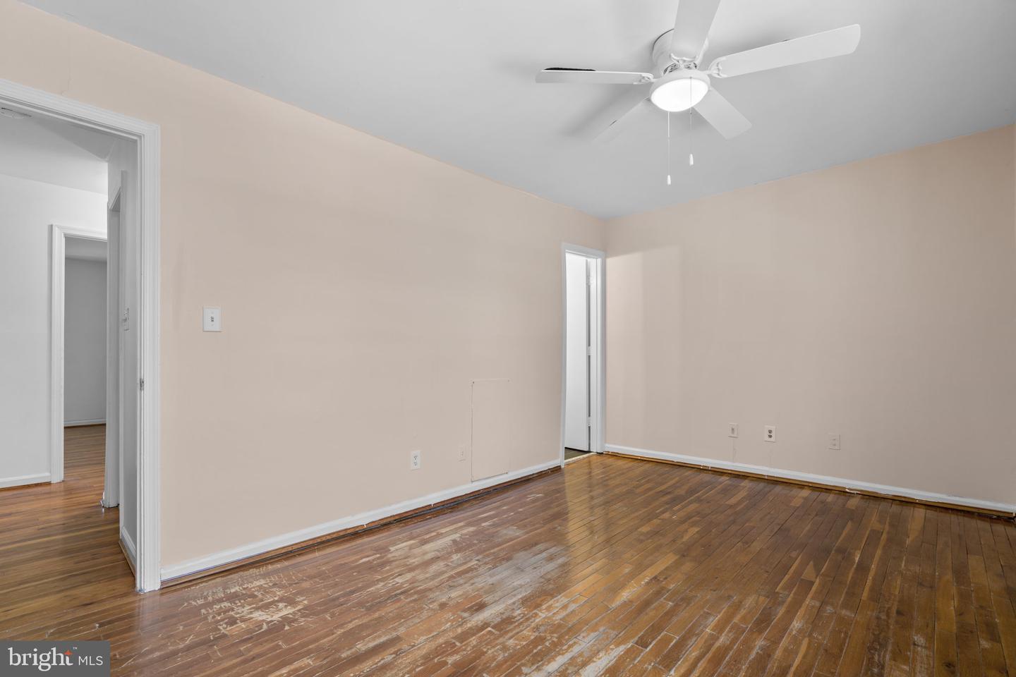 5927 BAYSHIRE RD, SPRINGFIELD, Virginia 22152, 3 Bedrooms Bedrooms, ,2 BathroomsBathrooms,Residential,For sale,5927 BAYSHIRE RD,VAFX2288282 MLS # VAFX2288282