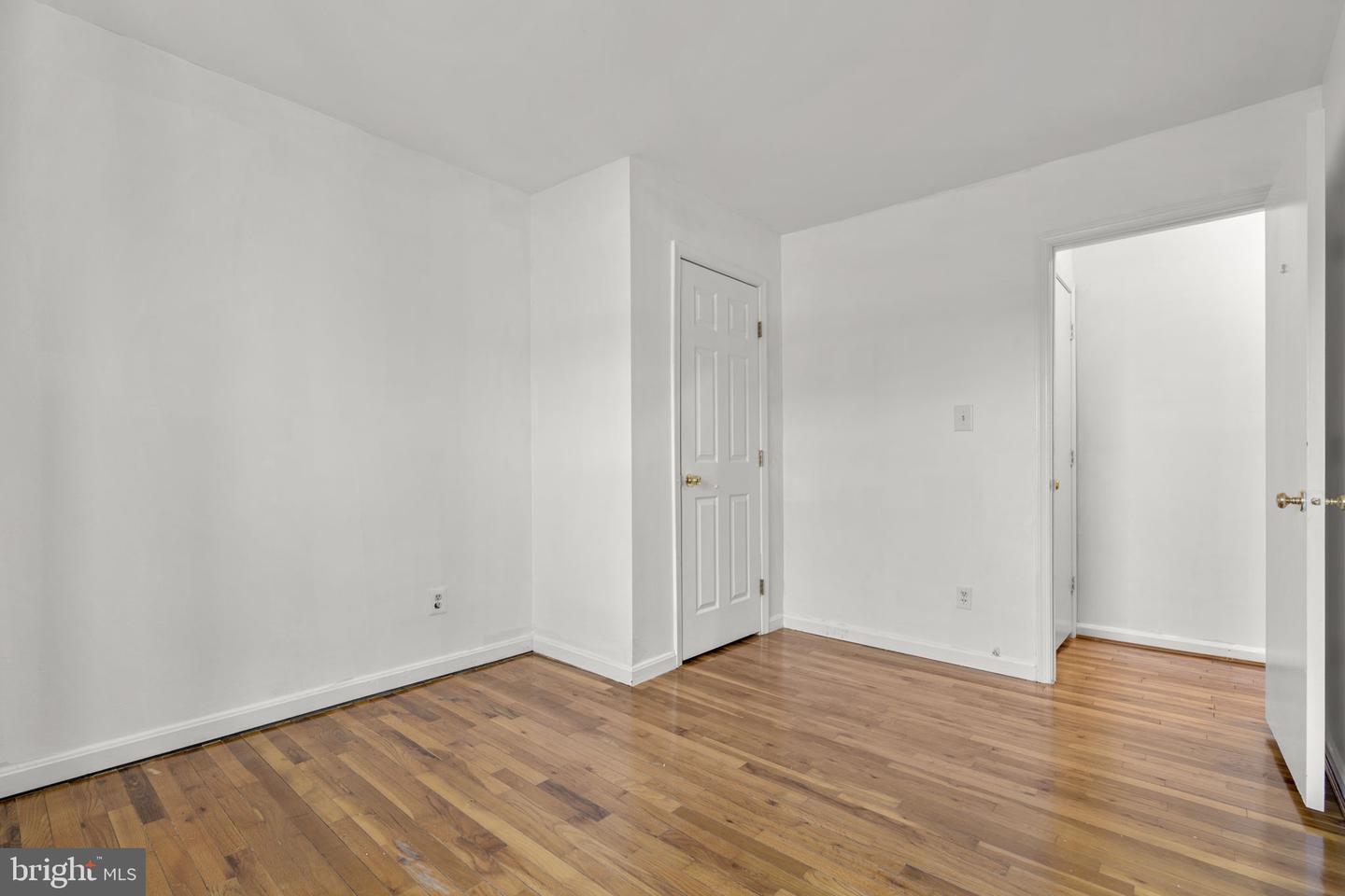 5927 BAYSHIRE RD, SPRINGFIELD, Virginia 22152, 3 Bedrooms Bedrooms, ,2 BathroomsBathrooms,Residential,For sale,5927 BAYSHIRE RD,VAFX2288282 MLS # VAFX2288282