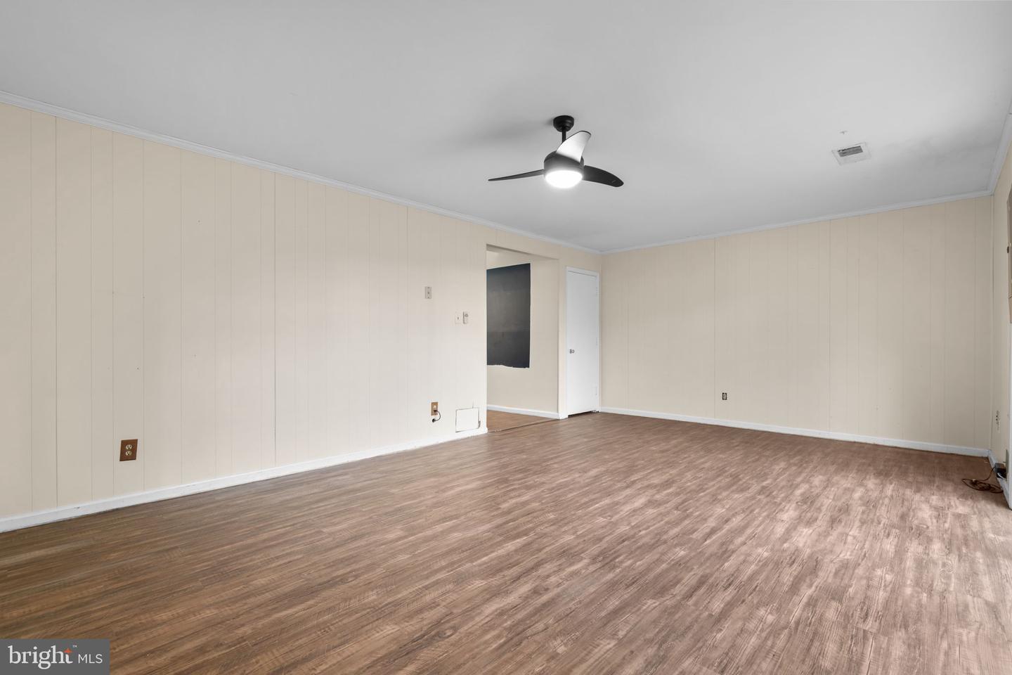 5927 BAYSHIRE RD, SPRINGFIELD, Virginia 22152, 3 Bedrooms Bedrooms, ,2 BathroomsBathrooms,Residential,For sale,5927 BAYSHIRE RD,VAFX2288282 MLS # VAFX2288282