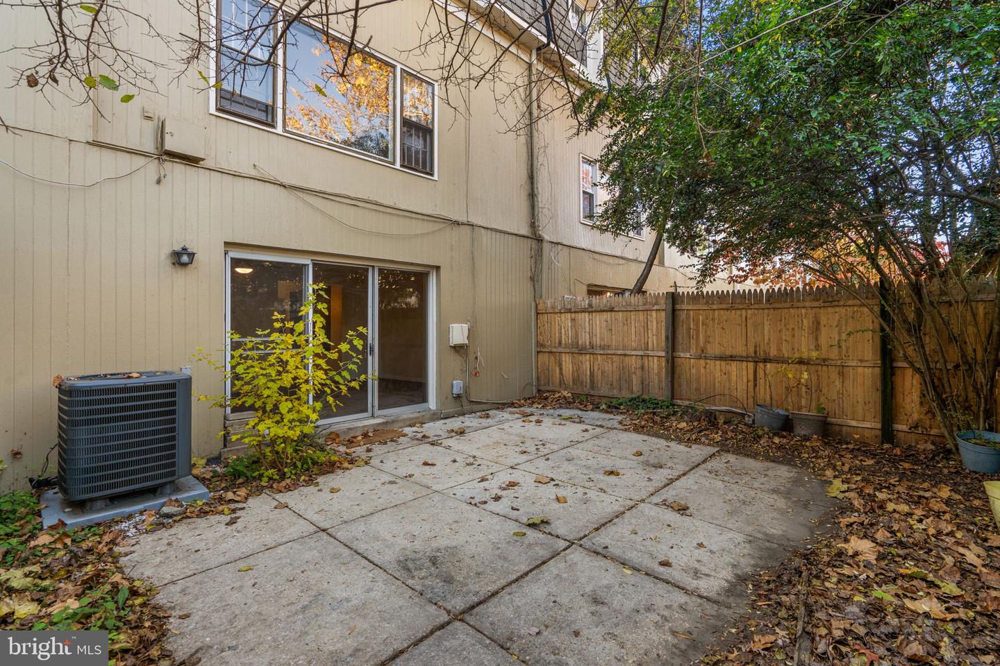 5927 BAYSHIRE RD, SPRINGFIELD, Virginia 22152, 3 Bedrooms Bedrooms, ,2 BathroomsBathrooms,Residential,For sale,5927 BAYSHIRE RD,VAFX2288282 MLS # VAFX2288282