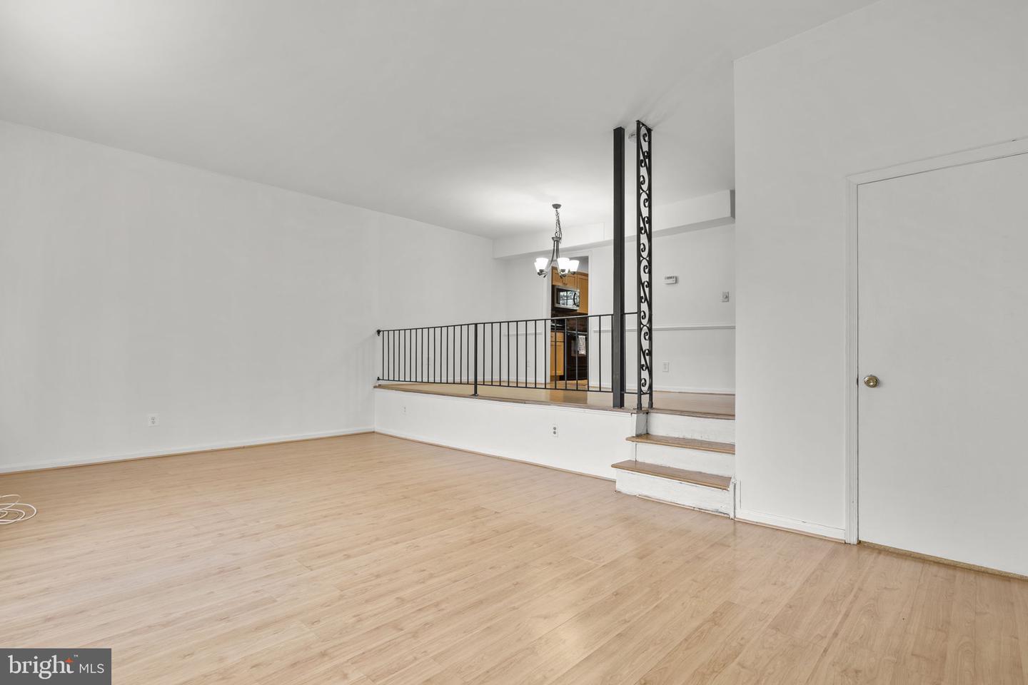 5927 BAYSHIRE RD, SPRINGFIELD, Virginia 22152, 3 Bedrooms Bedrooms, ,2 BathroomsBathrooms,Residential,For sale,5927 BAYSHIRE RD,VAFX2288282 MLS # VAFX2288282