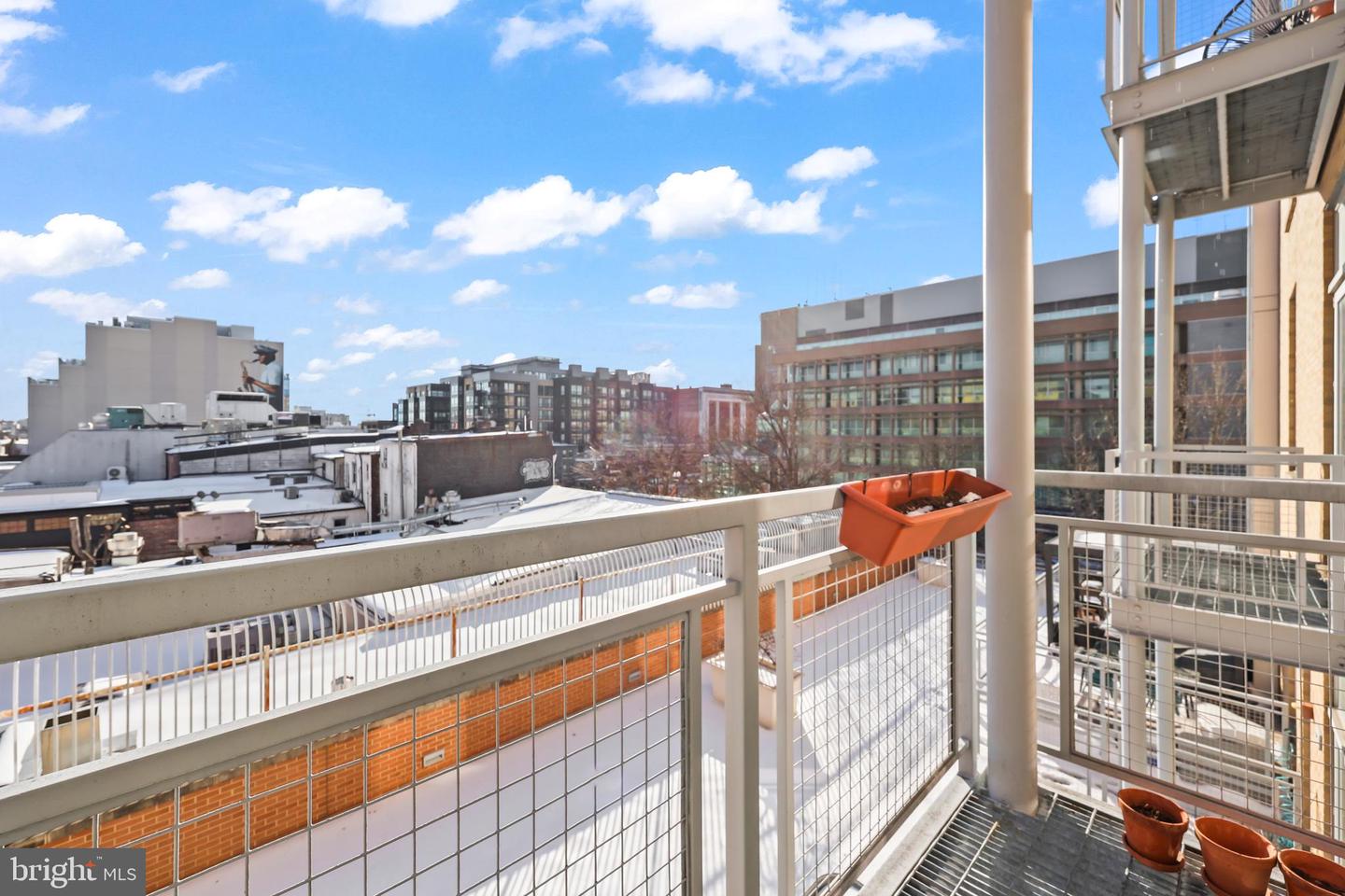 1390 V ST NW #307, WASHINGTON, District Of Columbia 20009, 1 Bedroom Bedrooms, ,1 BathroomBathrooms,Residential,For sale,1390 V ST NW #307,DCDC2244018 MLS # DCDC2244018