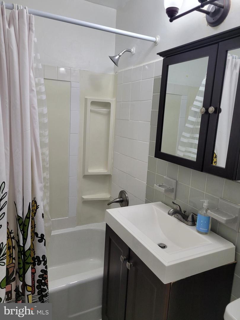 1121 ARLINGTON BLVD #624, ARLINGTON, Virginia 22209, ,1 BathroomBathrooms,Residential,For sale,1121 ARLINGTON BLVD #624,VAAR2068348 MLS # VAAR2068348