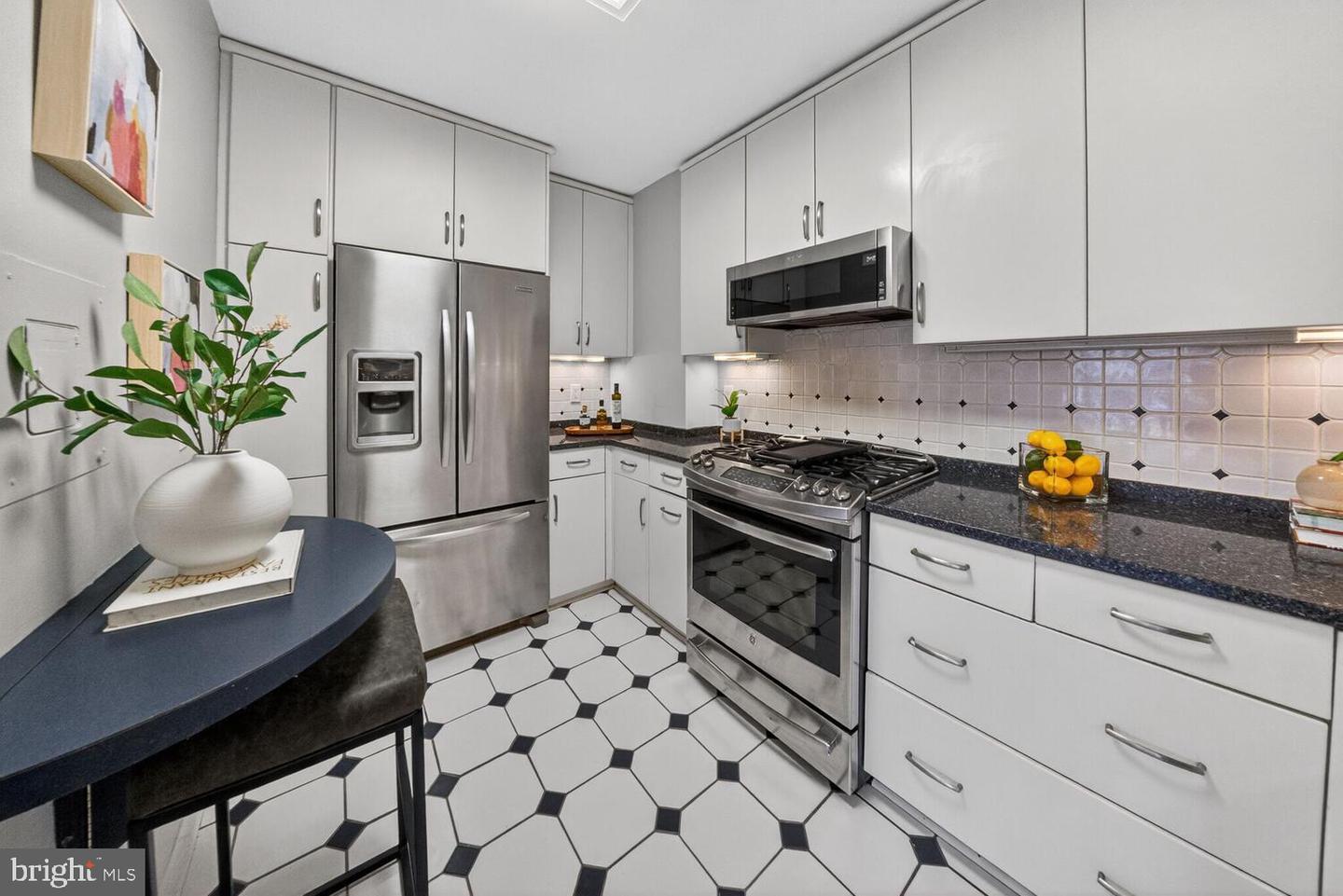 3001 VEAZEY TER NW #612, WASHINGTON, District Of Columbia 20008, 1 Bedroom Bedrooms, ,1 BathroomBathrooms,Residential,For sale,3001 VEAZEY TER NW #612,DCDC2244216 MLS # DCDC2244216