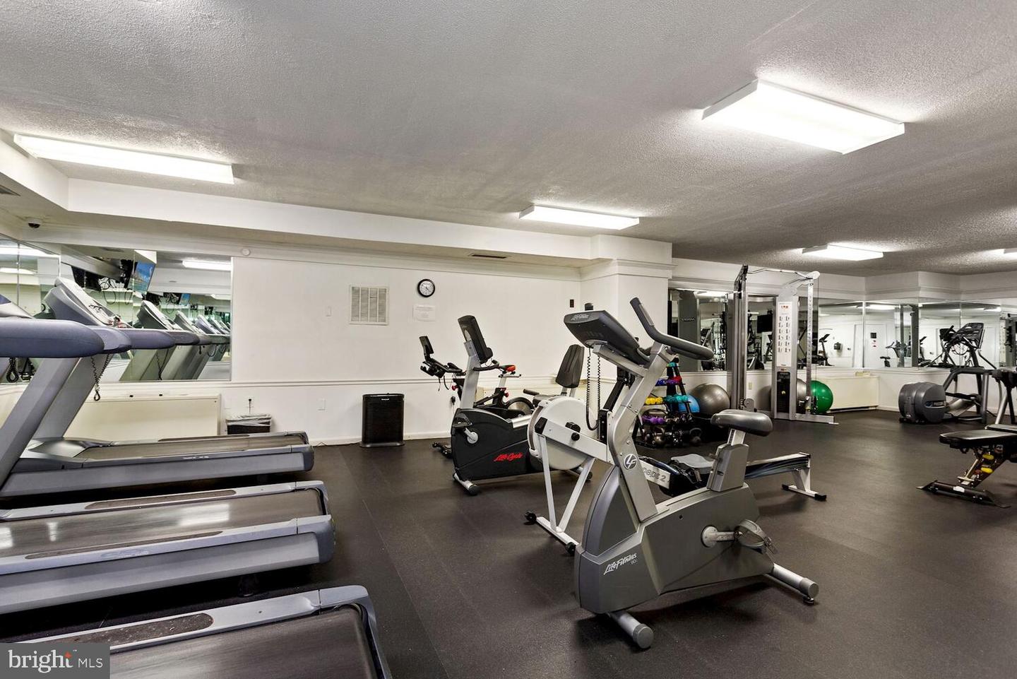 3001 VEAZEY TER NW #612, WASHINGTON, District Of Columbia 20008, 1 Bedroom Bedrooms, ,1 BathroomBathrooms,Residential,For sale,3001 VEAZEY TER NW #612,DCDC2244216 MLS # DCDC2244216