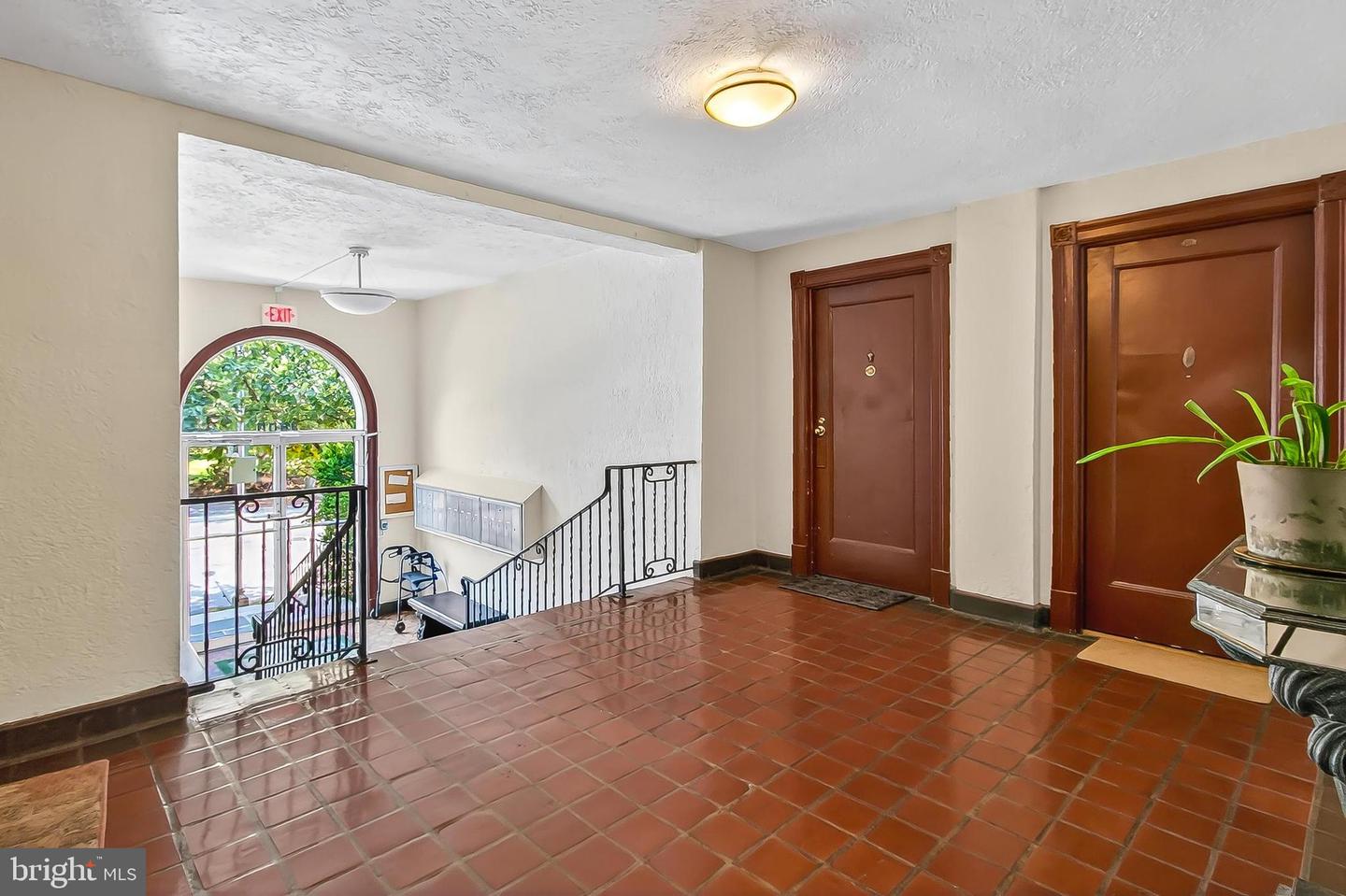 3600 CONNECTICUT AVE NW #105, WASHINGTON, District Of Columbia 20008, 3 Rooms Rooms,1 BathroomBathrooms,Residential,For sale,3600 CONNECTICUT AVE NW #105,DCDC2244222 MLS # DCDC2244222