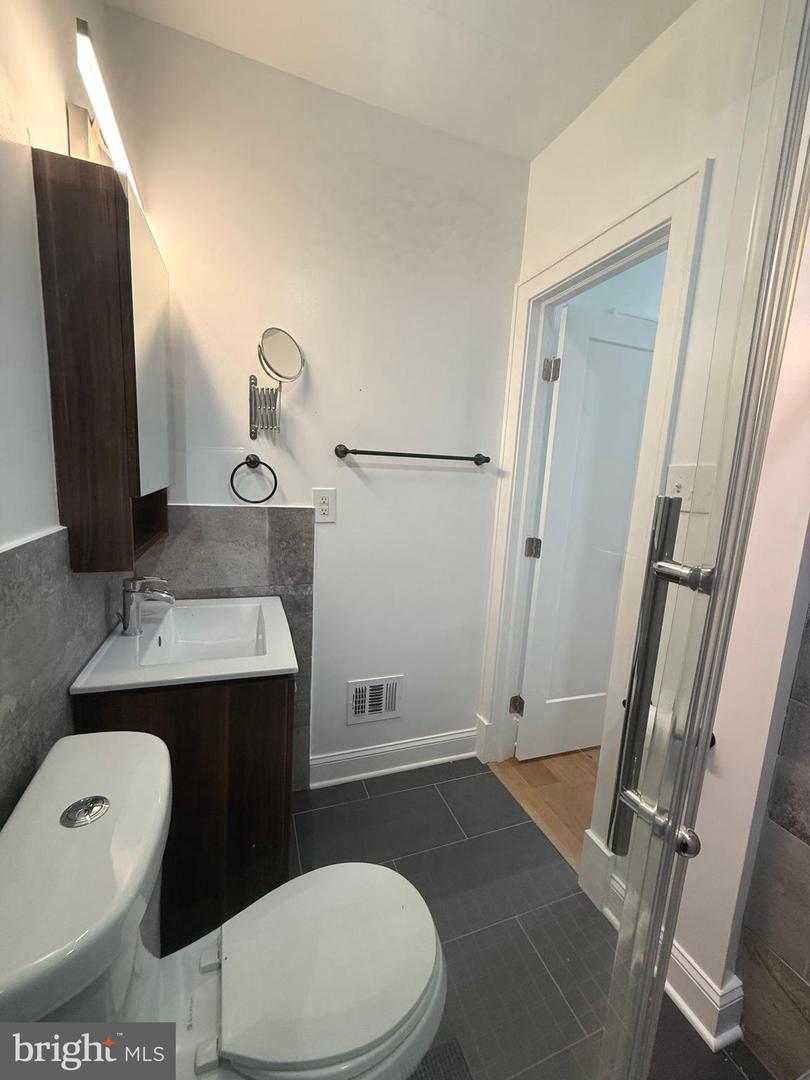 1113 HOLBROOK TER NE, WASHINGTON, District Of Columbia 20002, 2 Bedrooms Bedrooms, 8 Rooms Rooms,1 BathroomBathrooms,Residential,For sale,1113 HOLBROOK TER NE,DCDC2244224 MLS # DCDC2244224