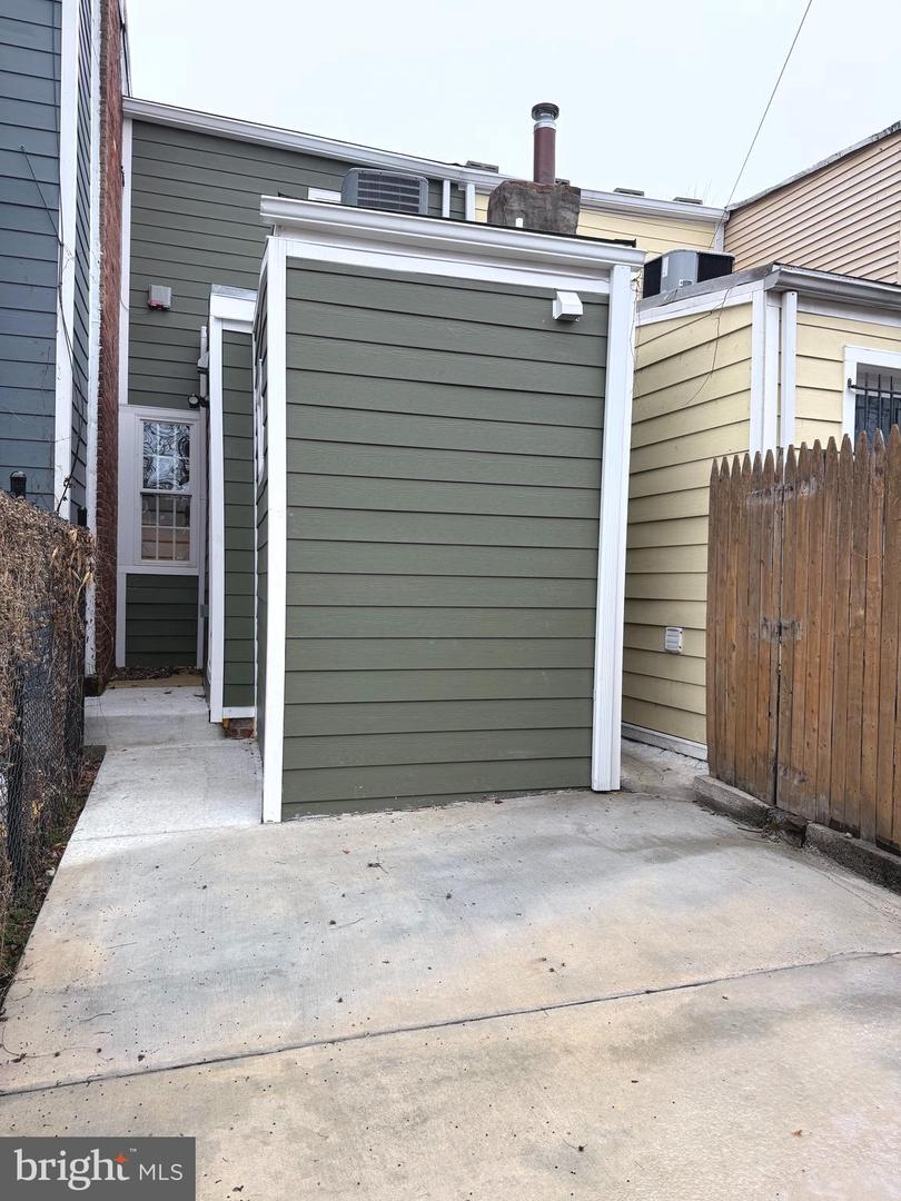 1113 HOLBROOK TER NE, WASHINGTON, District Of Columbia 20002, 2 Bedrooms Bedrooms, 8 Rooms Rooms,1 BathroomBathrooms,Residential,For sale,1113 HOLBROOK TER NE,DCDC2244224 MLS # DCDC2244224